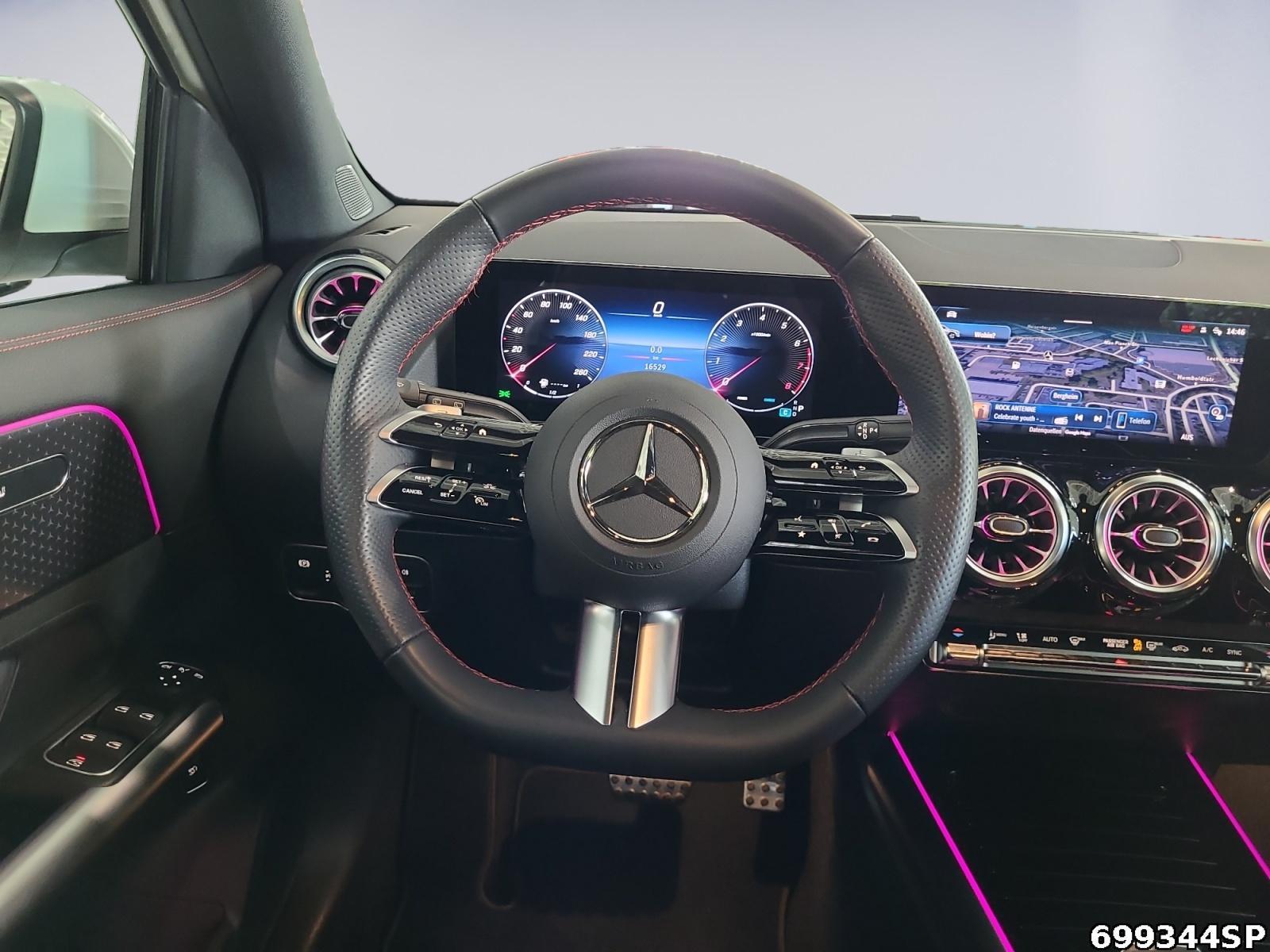 Fahrzeugabbildung Mercedes-Benz GLA 200 AMG AHK Distronic MULTIBEAM CarPlay 19