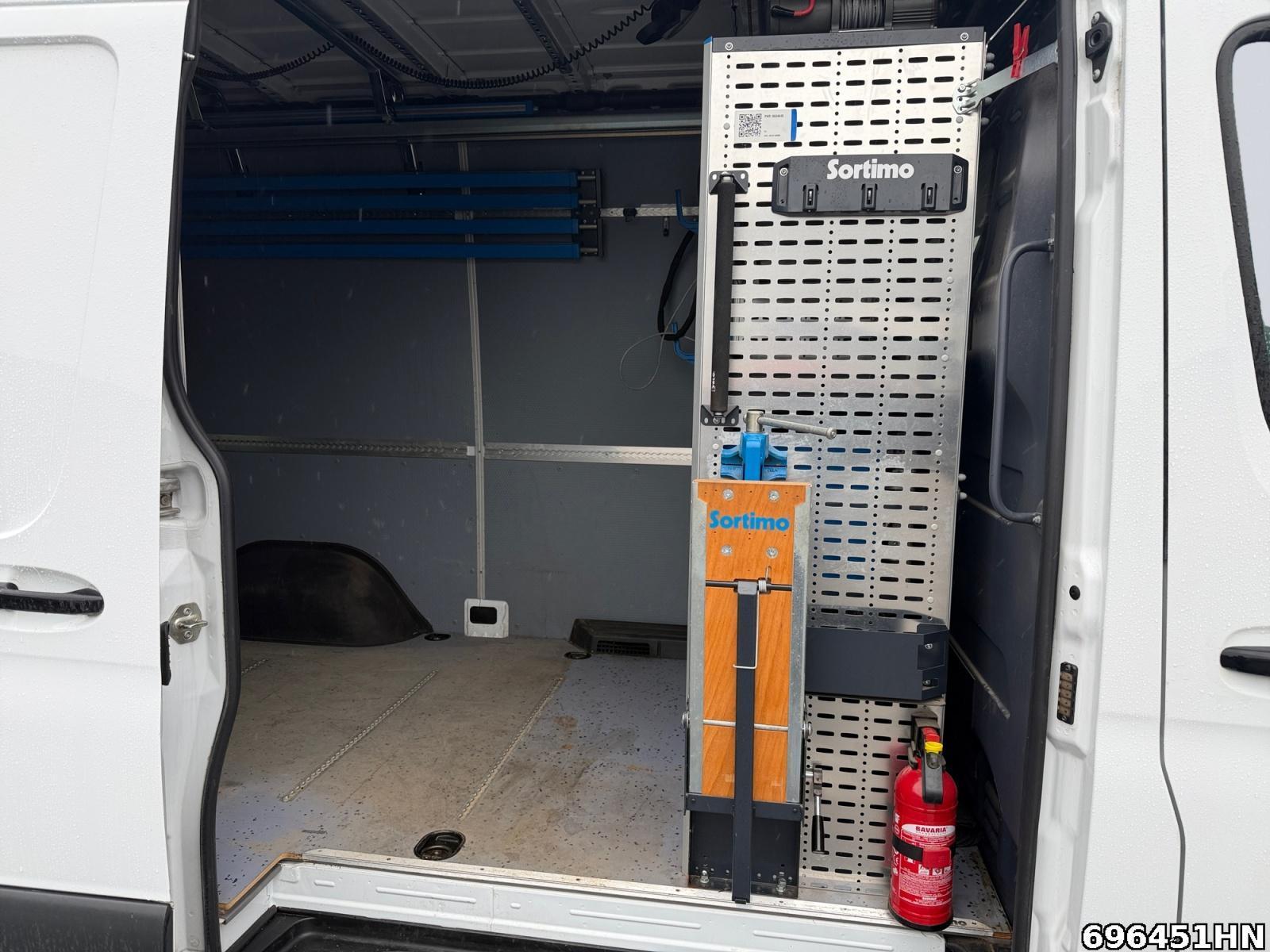 Fahrzeugabbildung Mercedes-Benz Sprinter 314 CDI *Kran-SPS*Sortimo*Kamera*Navi*