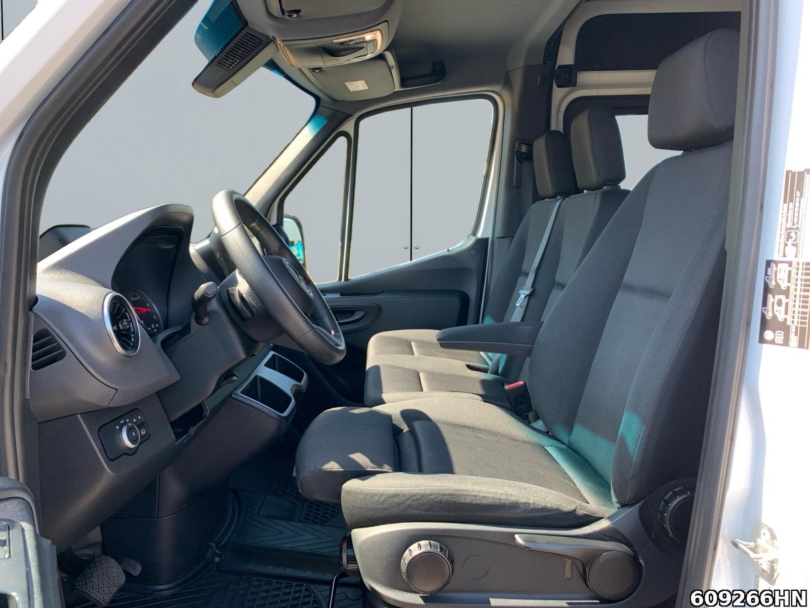 Fahrzeugabbildung Mercedes-Benz Sprinter 317 MIXTO 6 SITZE*LED*AHK 3,5*AUTOMATIK