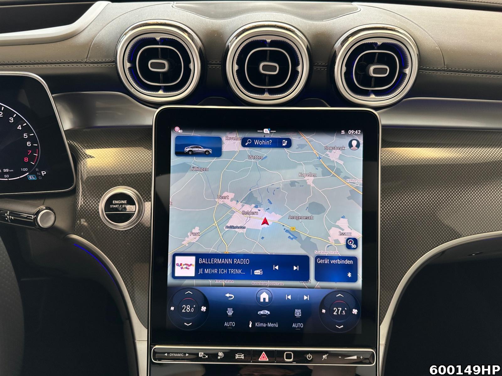 Fahrzeugabbildung Mercedes-Benz GLC 300 e 4M AMG Coupé AHK Pano DIGITAL LIGHT