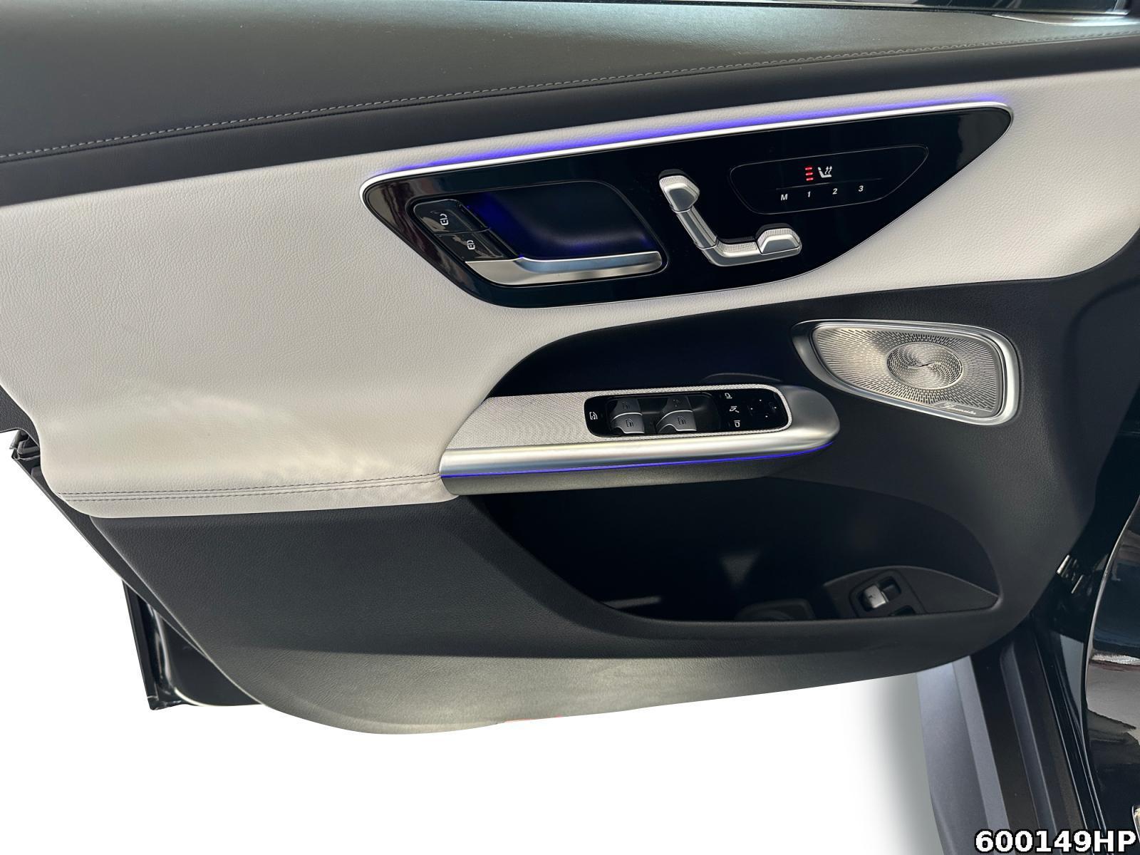 Fahrzeugabbildung Mercedes-Benz GLC 300 e 4M AMG Coupé AHK Pano DIGITAL LIGHT