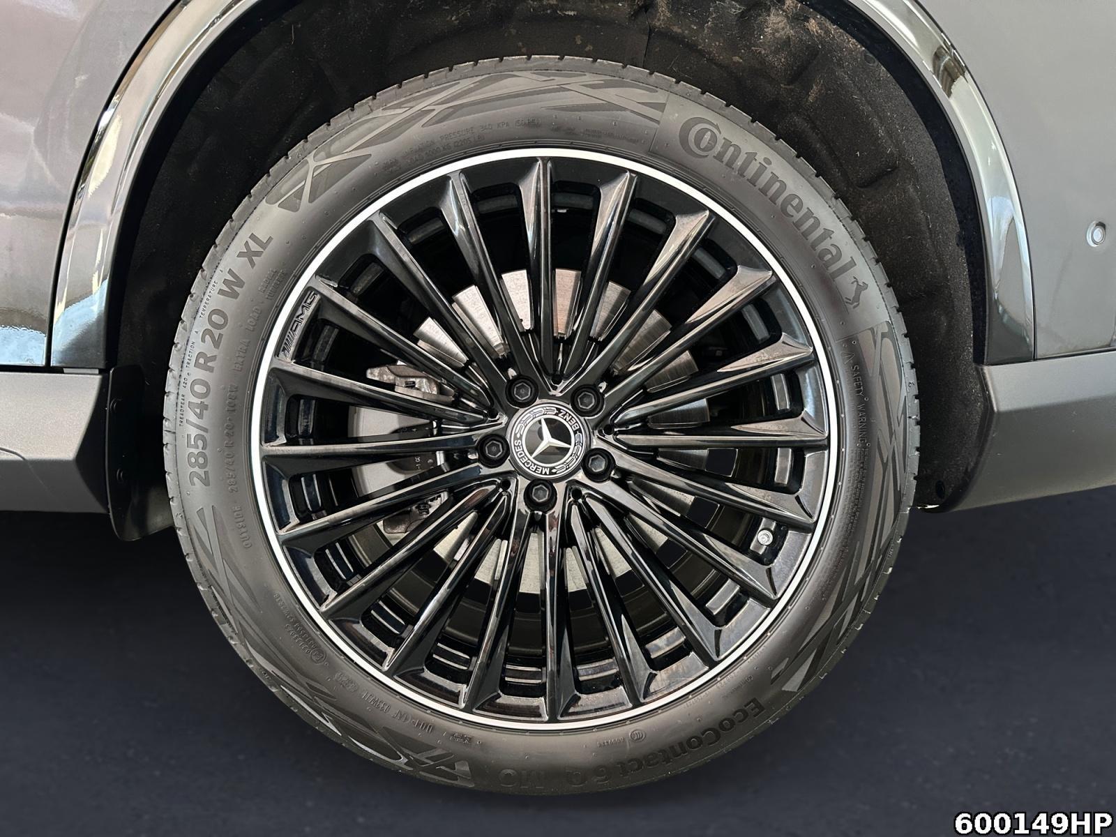 Fahrzeugabbildung Mercedes-Benz GLC 300 e 4M AMG Coupé AHK Pano DIGITAL LIGHT