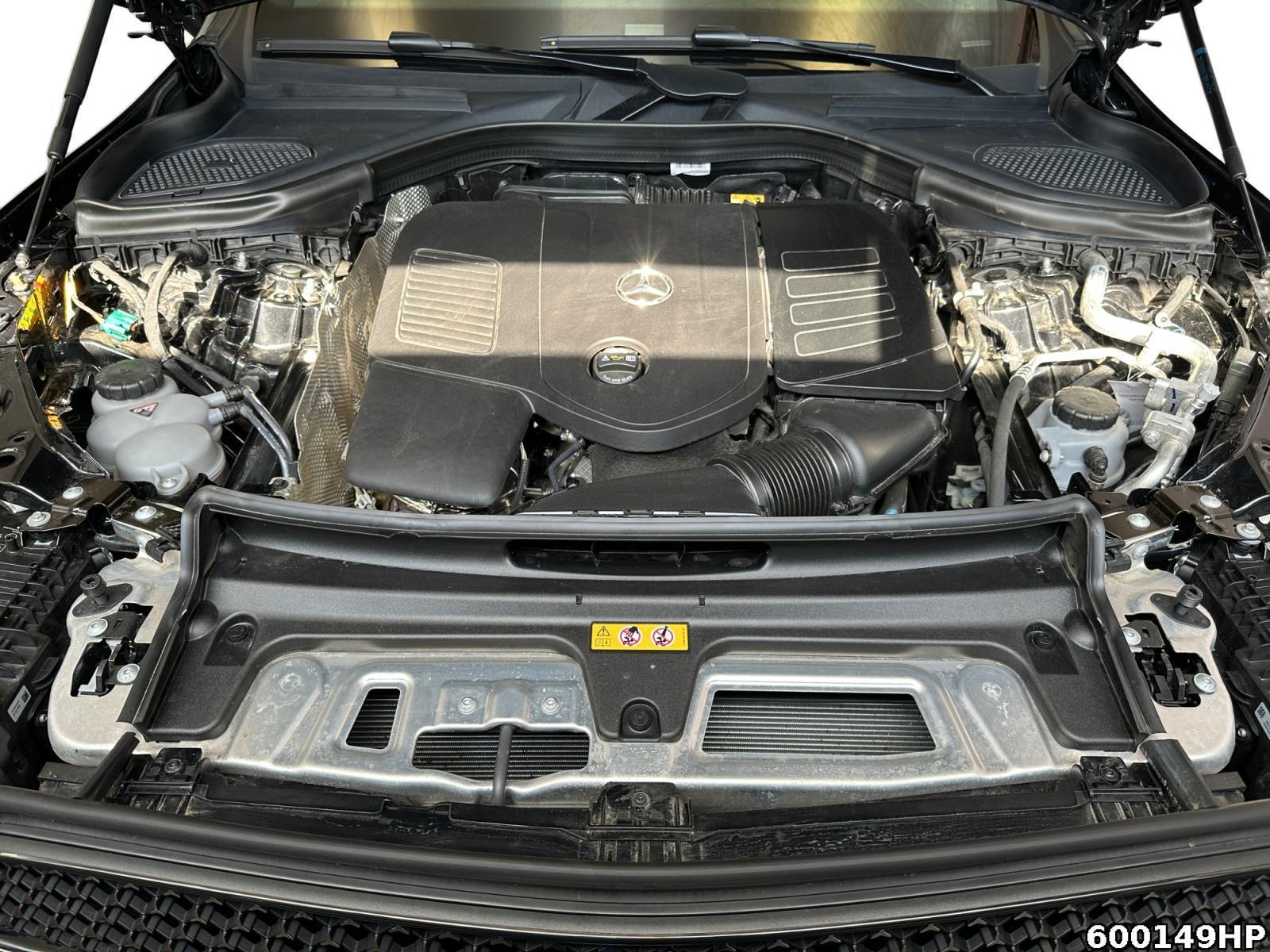 Fahrzeugabbildung Mercedes-Benz GLC 300 e 4M AMG Coupé AHK Pano DIGITAL LIGHT