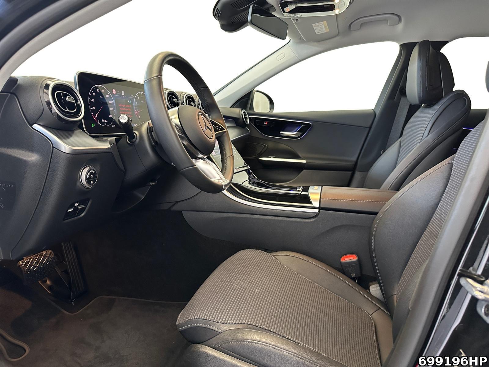 Fahrzeugabbildung Mercedes-Benz C 200 T Avantgarde AHK CarPlay Totwinkel Easy-P