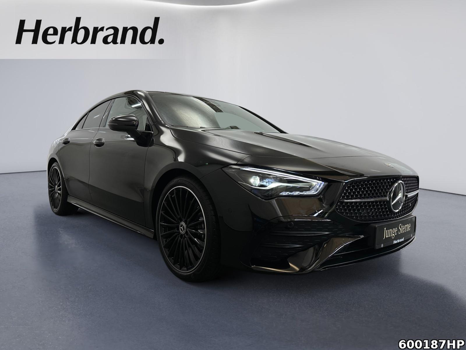 Fahrzeugabbildung Mercedes-Benz CLA 200 AMG Night Pano Distronic Kamera Ambient