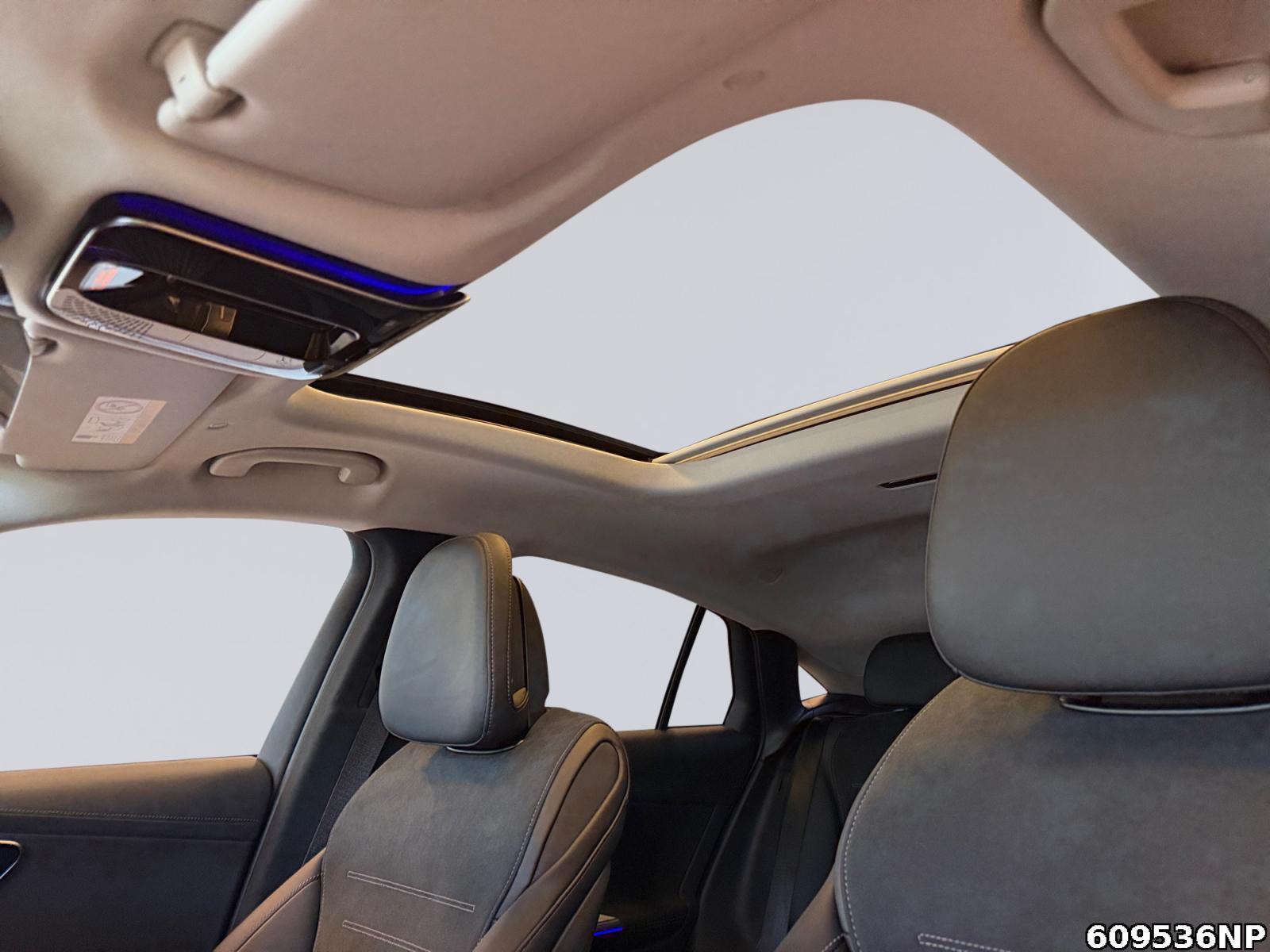 Fahrzeugabbildung Mercedes-Benz GLC 300 de 4M AMG Coupé AHK Pano Memory Distonic