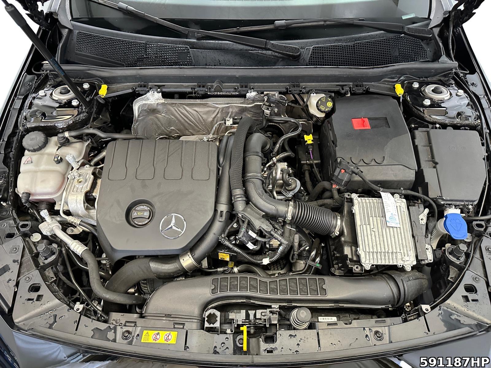 Fahrzeugabbildung Mercedes-Benz A 200 AMG DISTRONIC KEYLESS Ambiente Kamera