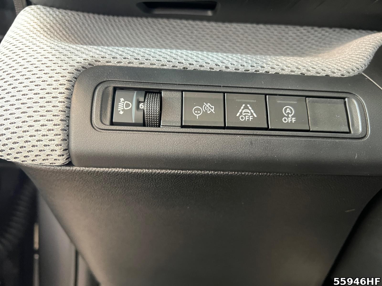 Fahrzeugabbildung Citroën C3 Plus 100 PS MT