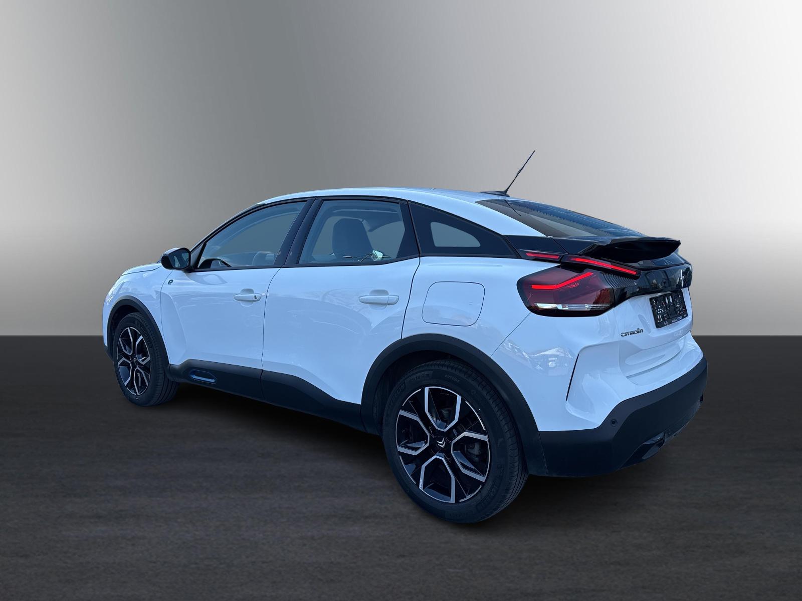 Fahrzeugabbildung Citroën C4 HEAD-UP+NAVI+CARPLAY+PDC+SHZ+ACC+LED+