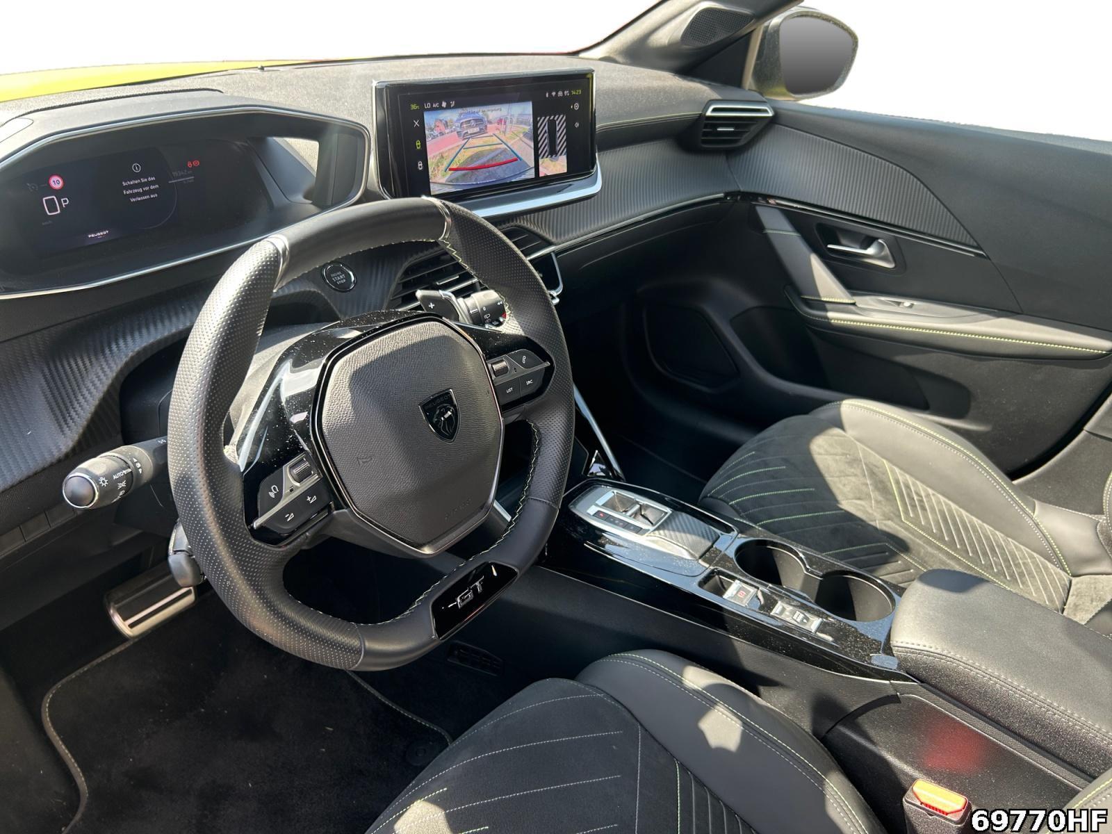 Fahrzeugabbildung Peugeot 208 1.2 Hybrid 136 GT (EURO 6e)