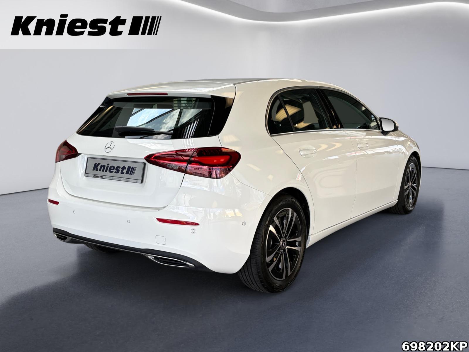 Fahrzeugabbildung Mercedes-Benz A 220 4m Progressive Widescreen Kamera LED LHZ