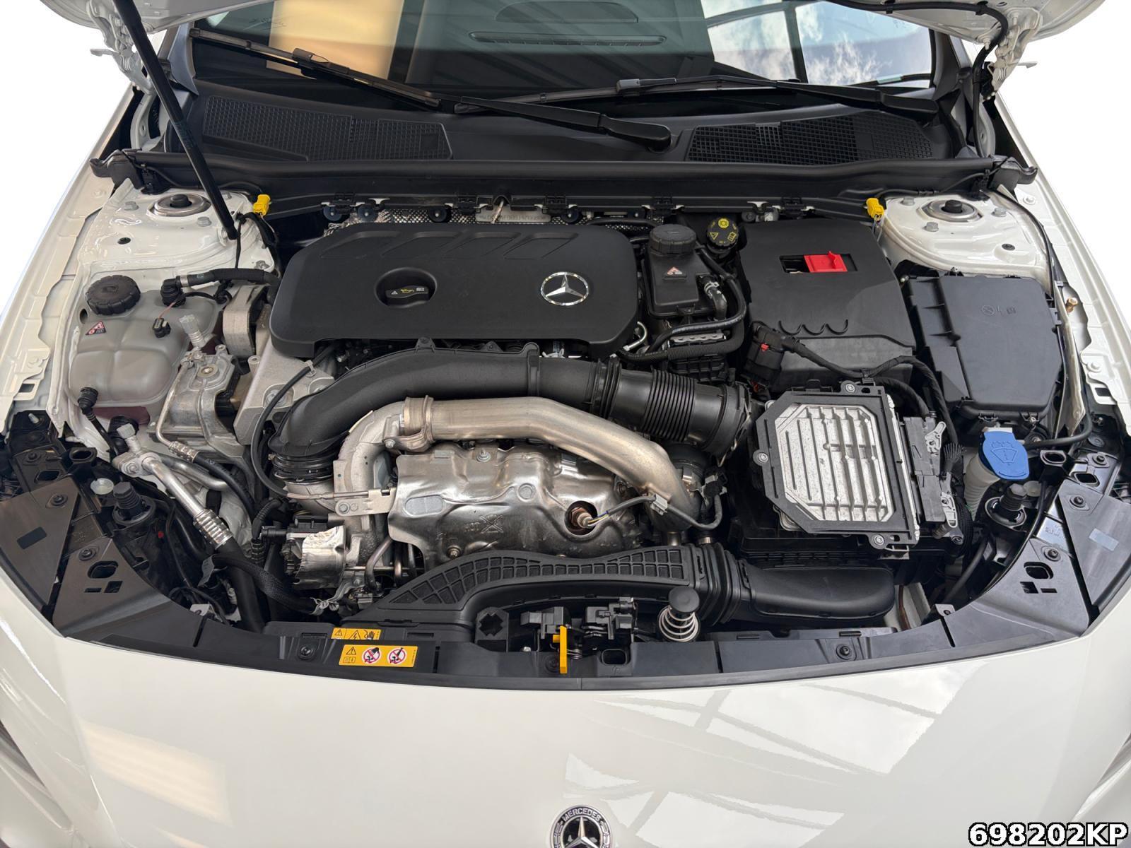 Fahrzeugabbildung Mercedes-Benz A 220 4m Progressive Widescreen Kamera LED LHZ