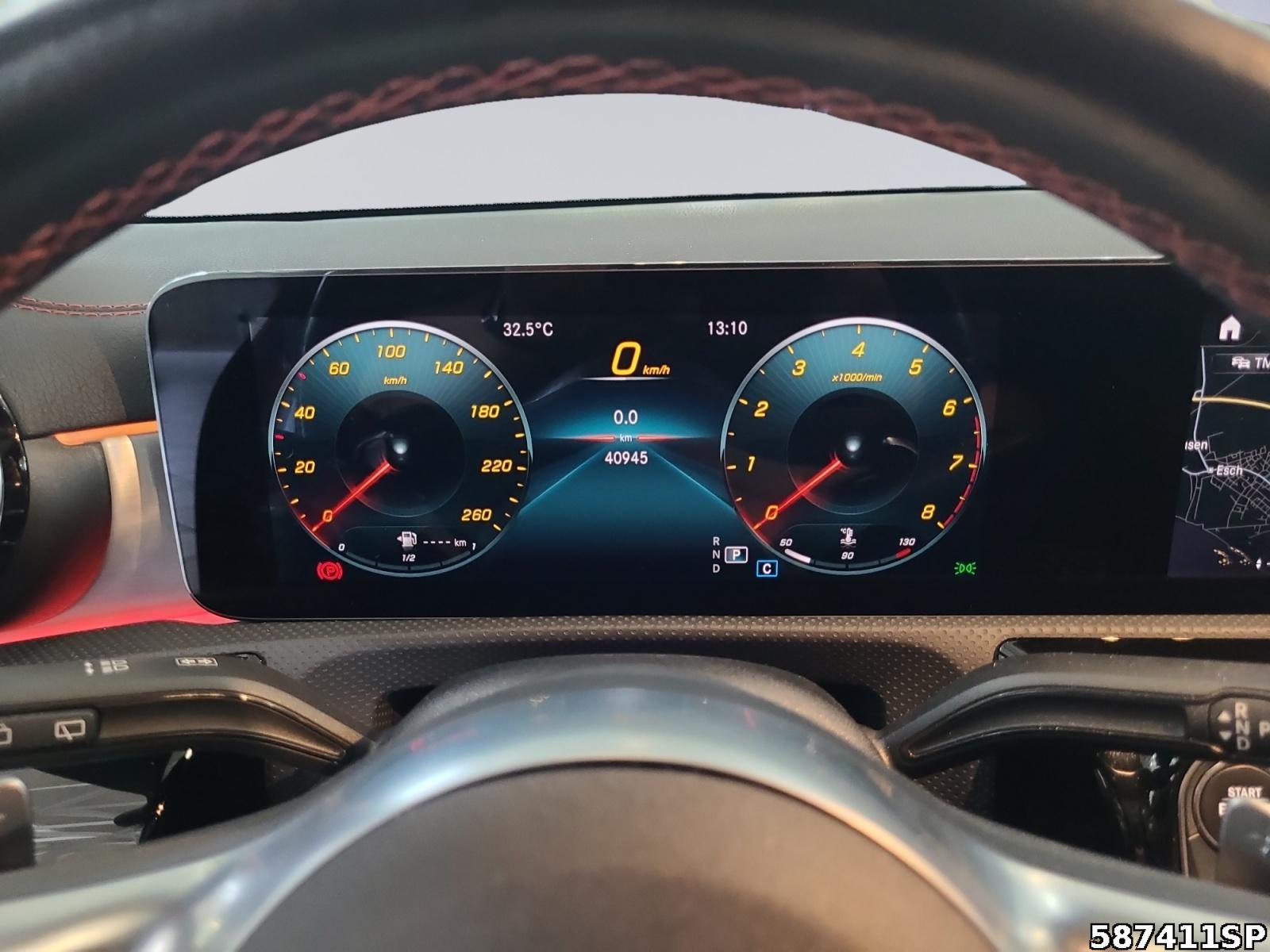 Fahrzeugabbildung Mercedes-Benz CLA 200 Shooting Brake AMG NIGHT PANORAMA KAMER