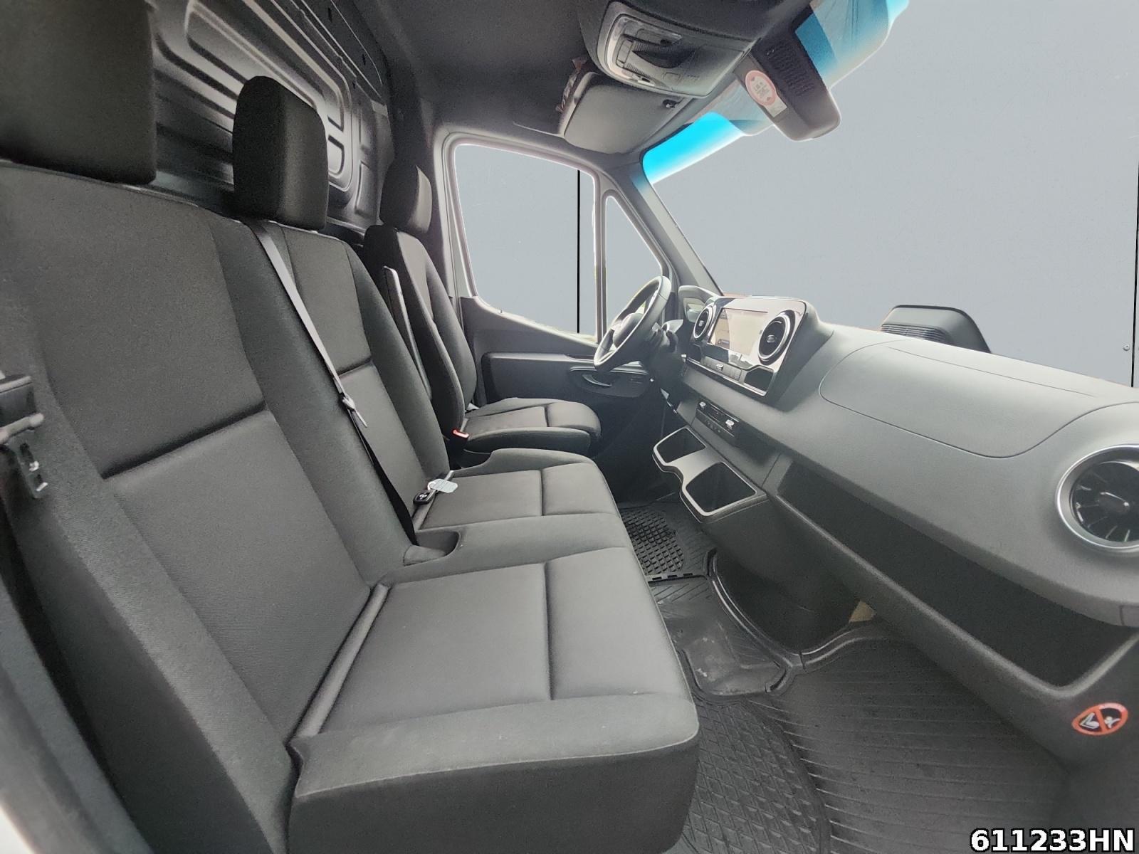 Fahrzeugabbildung Mercedes-Benz Sprinter 317 CDI Kasten*L2H2*LED*Kamera*Navi*