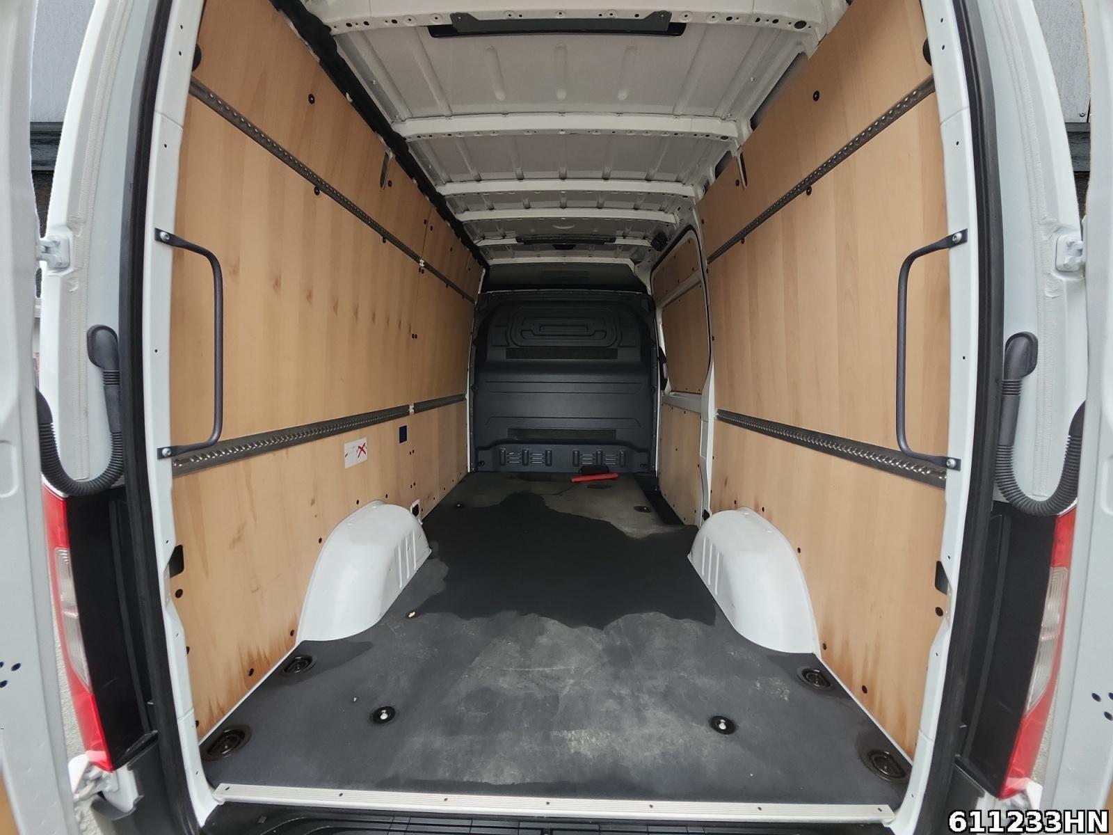 Fahrzeugabbildung Mercedes-Benz Sprinter 317 CDI Kasten*L2H2*LED*Kamera*Navi*