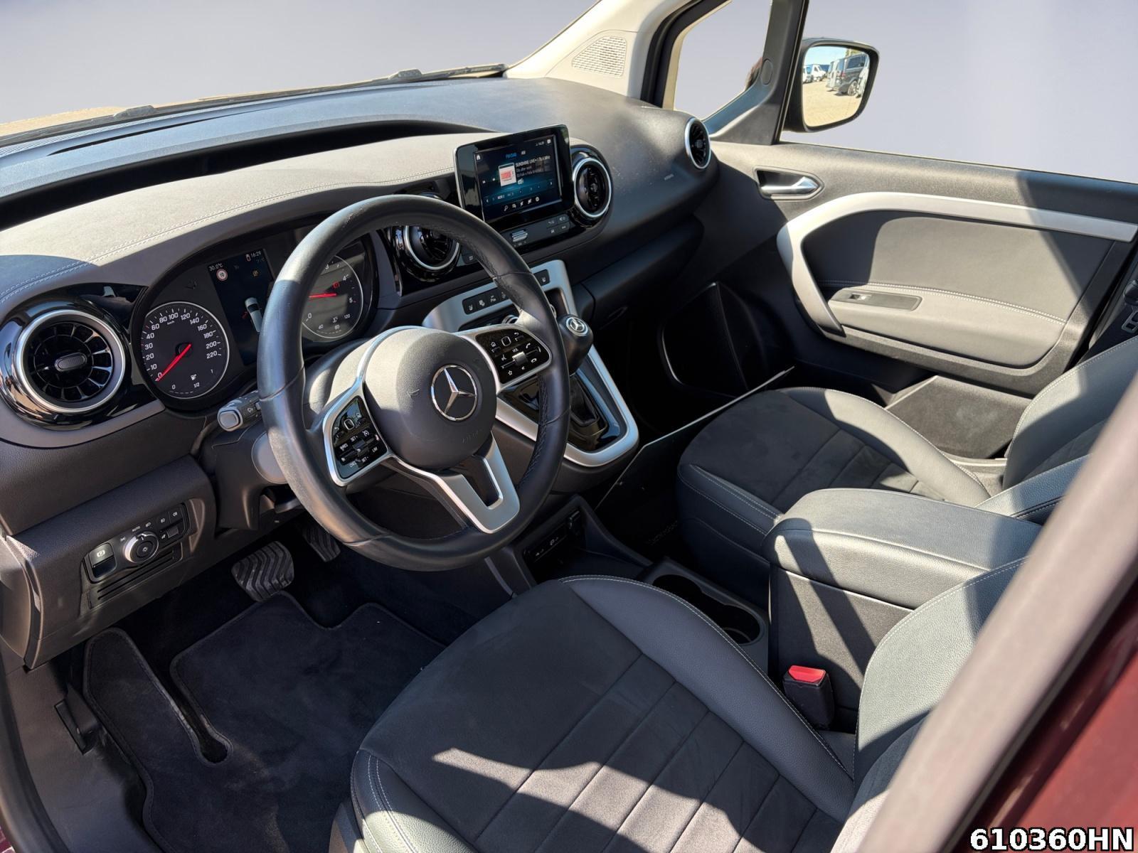 Fahrzeugabbildung Mercedes-Benz T-Klasse 180 d *LED*Kamera*Klima*AHK*MBUX*