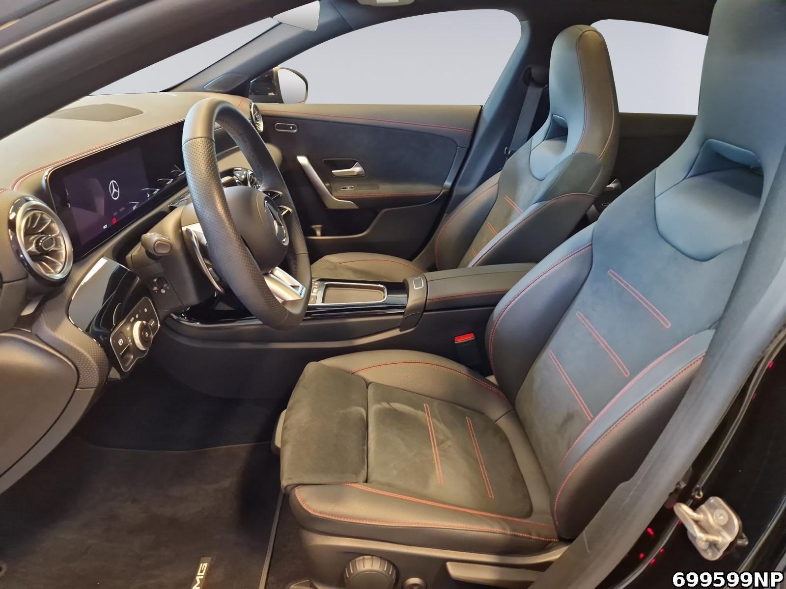 Fahrzeugabbildung Mercedes-Benz CLA 35 AMG Shooting Brake 4M Pano Night DISTRONIC MULTIBEAM