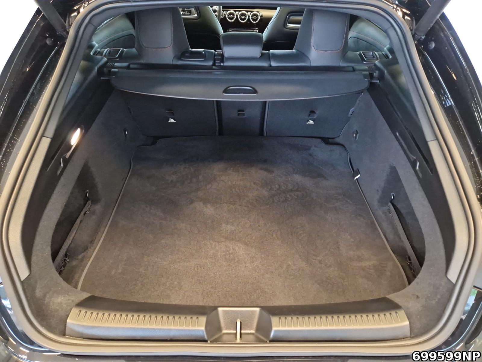 Fahrzeugabbildung Mercedes-Benz CLA 35 AMG Shooting Brake 4M Pano Night DISTRONIC MULTIBEAM