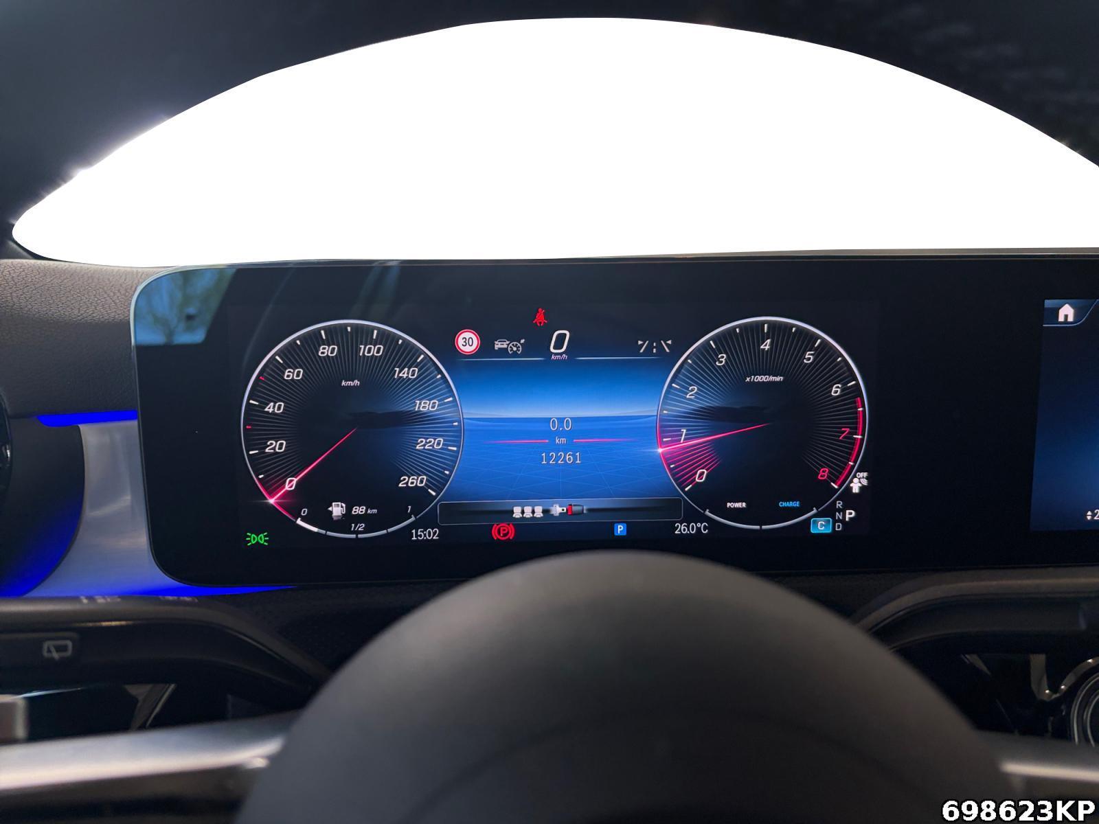 Fahrzeugabbildung Mercedes-Benz A 200 AMG Night Ambiente 19
