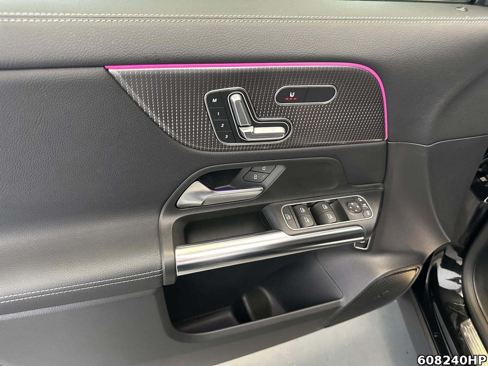 Fahrzeugabbildung Mercedes-Benz GLA 220 d Progressive AHK DISTRONIC Pano Memory