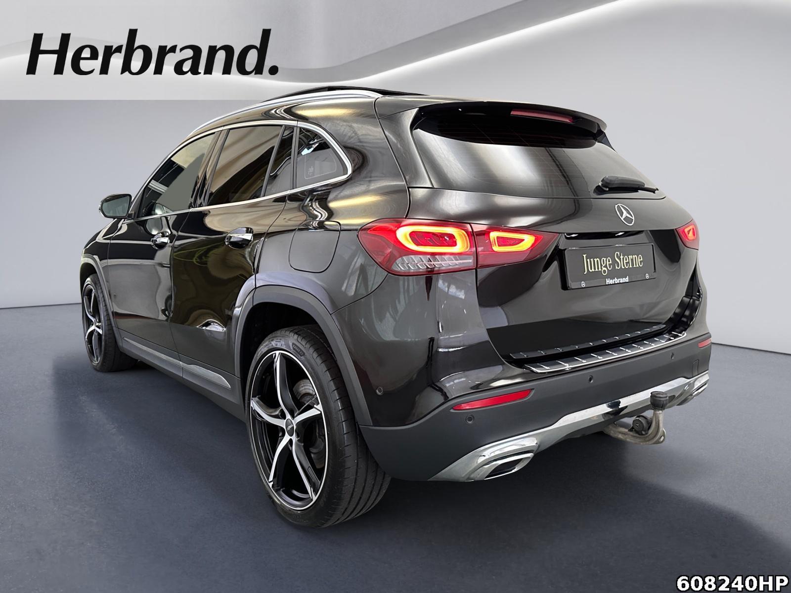 Fahrzeugabbildung Mercedes-Benz GLA 220 d Progressive AHK DISTRONIC Pano Memory