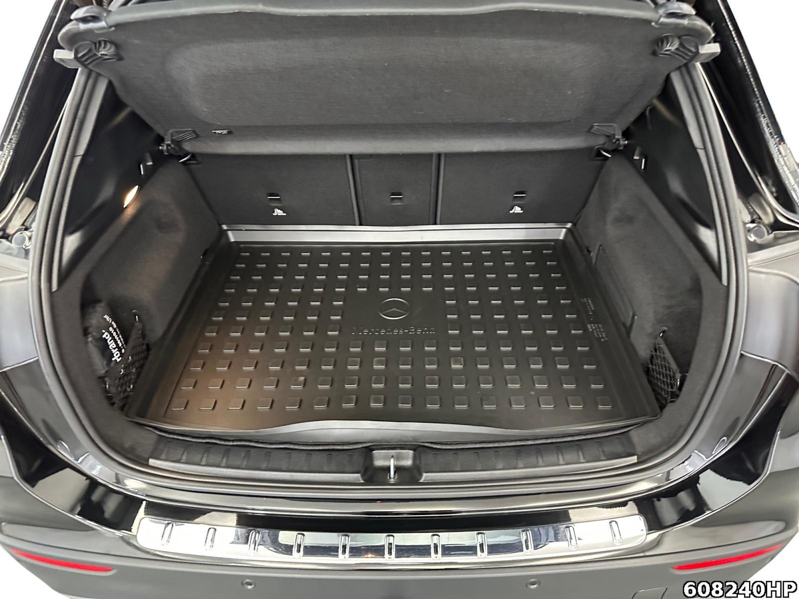 Fahrzeugabbildung Mercedes-Benz GLA 220 d Progressive AHK DISTRONIC Pano Memory