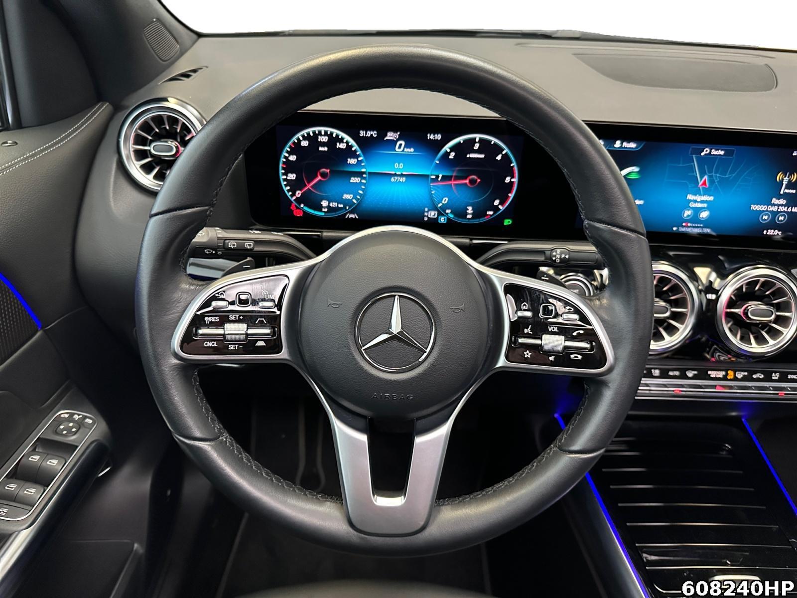 Fahrzeugabbildung Mercedes-Benz GLA 220 d Progressive AHK DISTRONIC Pano Memory