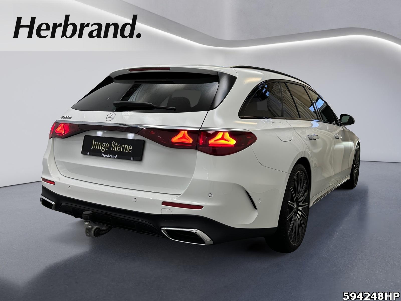 Fahrzeugabbildung Mercedes-Benz E 220 d T AMG Night Pano AHK DISTRONIC 21