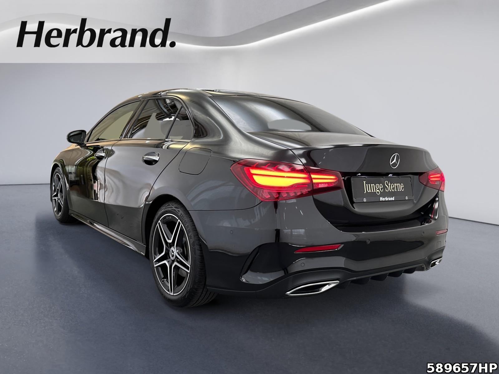 Fahrzeugabbildung Mercedes-Benz A 200 AMG Limousine Night Keyless Go Ambiente