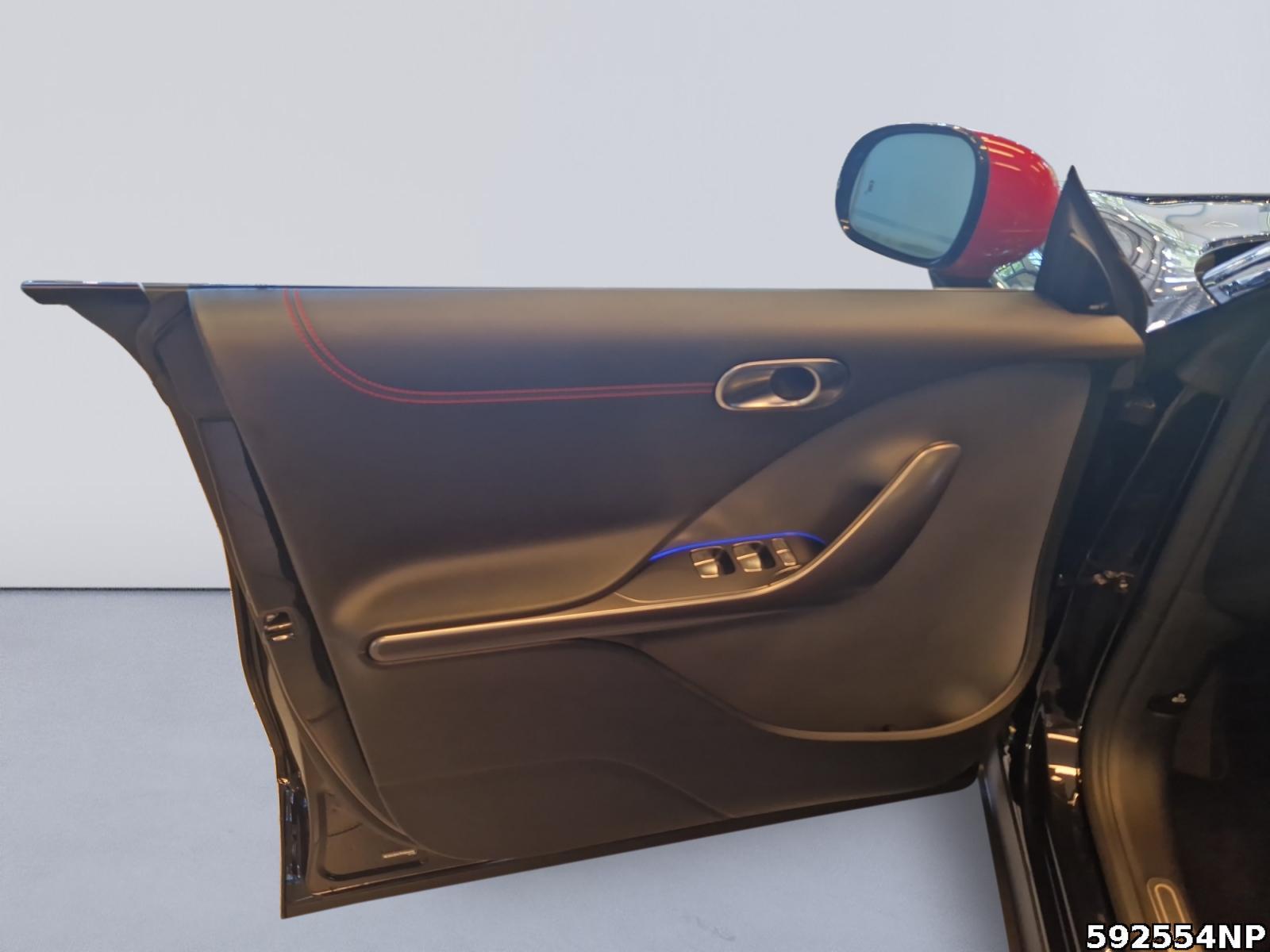 Fahrzeugabbildung Smart ONE Brabus Panorama Head-Up Matrix Beats 360° 19