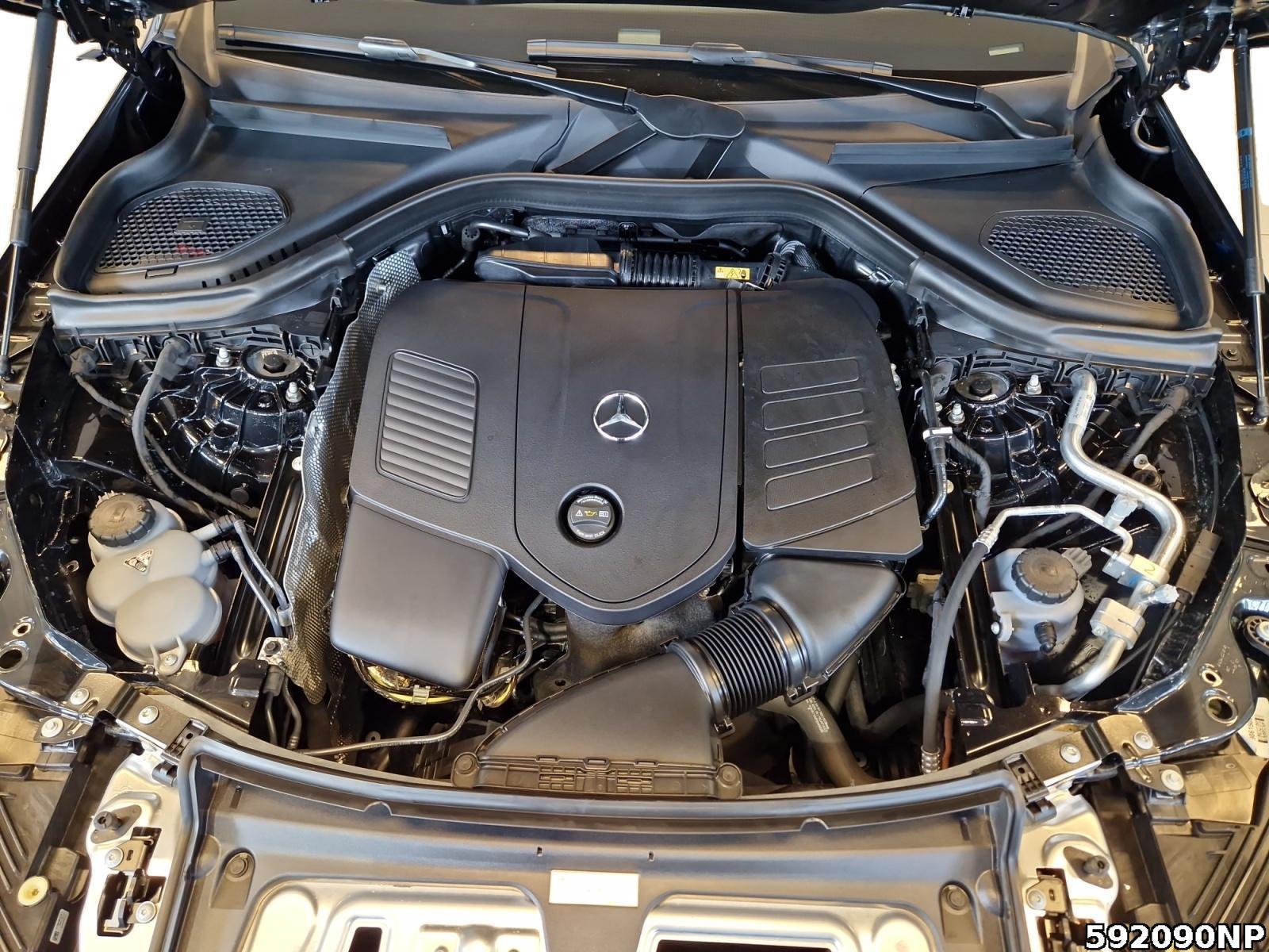 Fahrzeugabbildung Mercedes-Benz GLC 300 4M Coupé AMG AHK Pano 360° Night 20