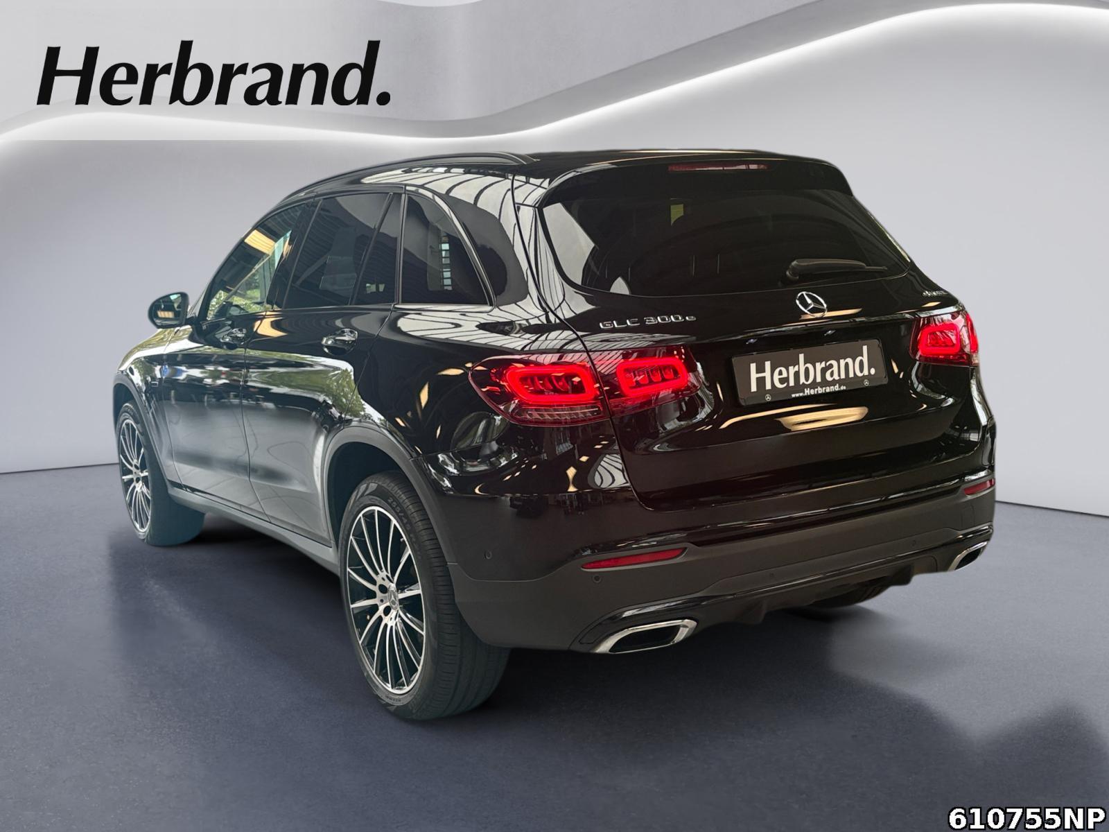 Fahrzeugabbildung Mercedes-Benz GLC 300 e 4M AMG AHK Distronic 360° Night-Paket