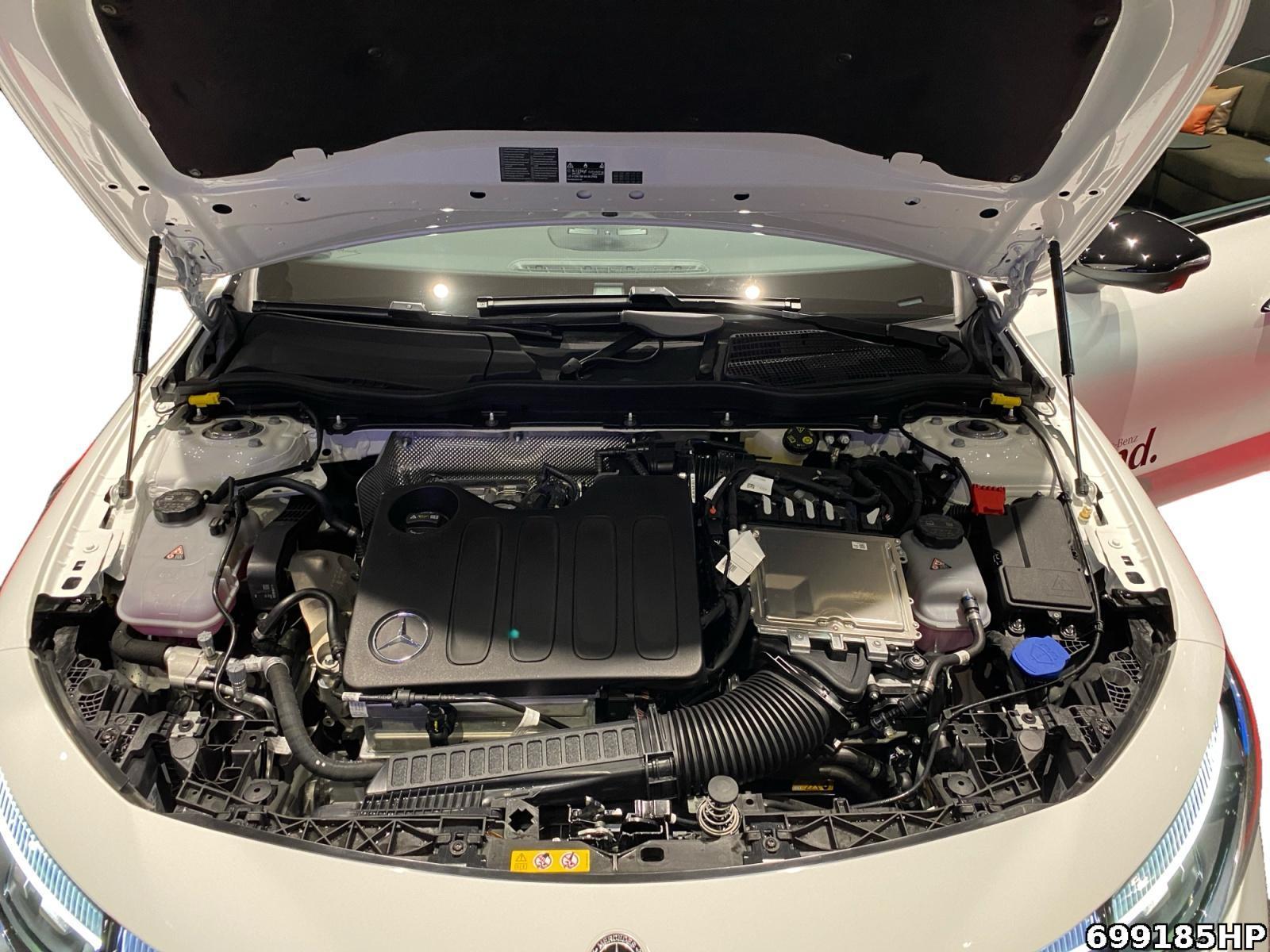 Fahrzeugabbildung Mercedes-Benz CLA 200 Shooting Brake +AMG+NIGHT+360°KAM+DISTRONIC+WINTER+