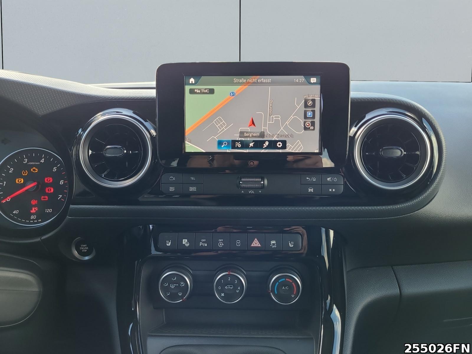 Fahrzeugabbildung Mercedes-Benz T-Klasse STYLE 6-G*LED*Park-P*Tempo*Navi*Klima*