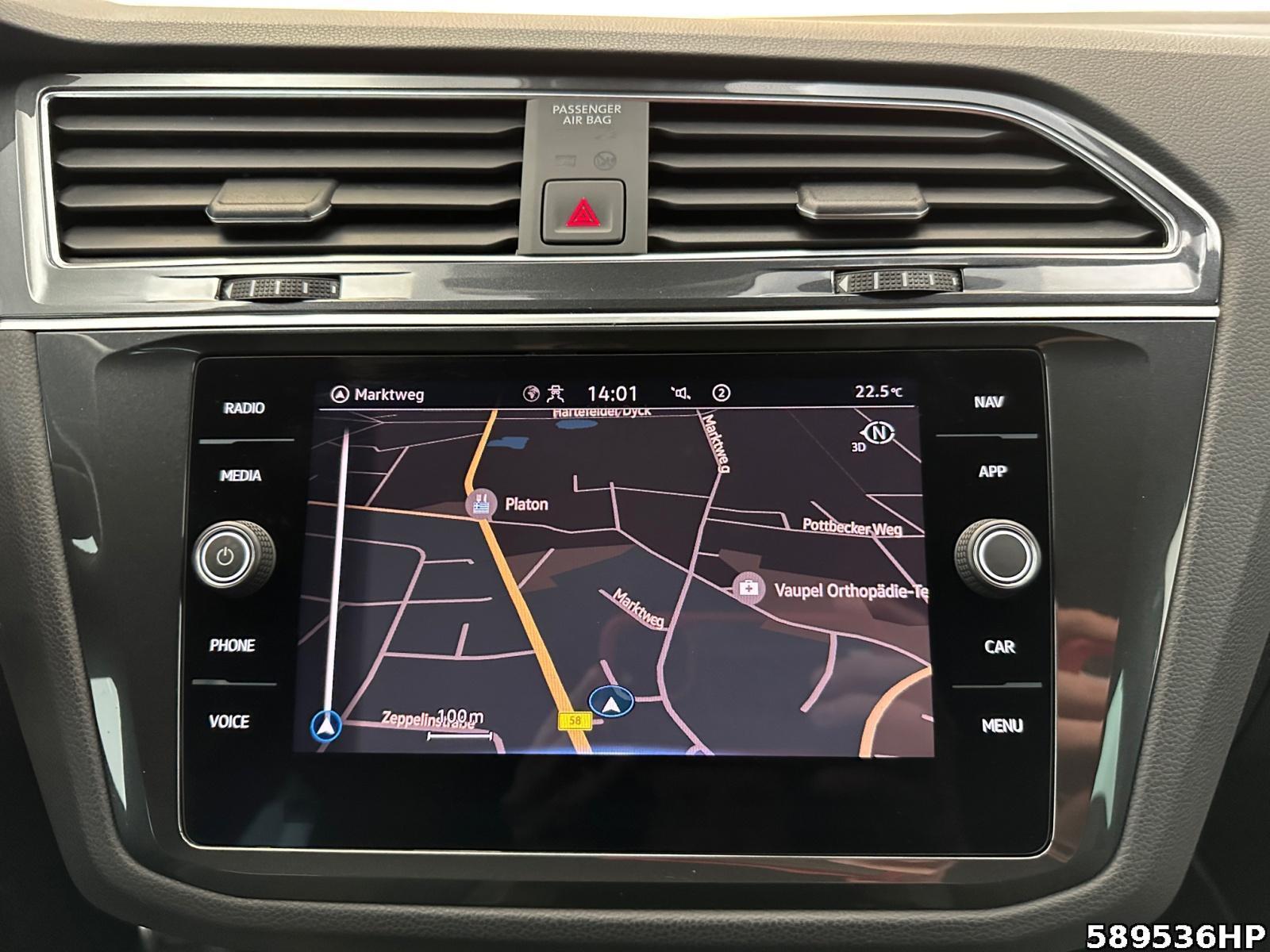 Fahrzeugabbildung Volkswagen Tiguan ACC R-Line AHK Carplay