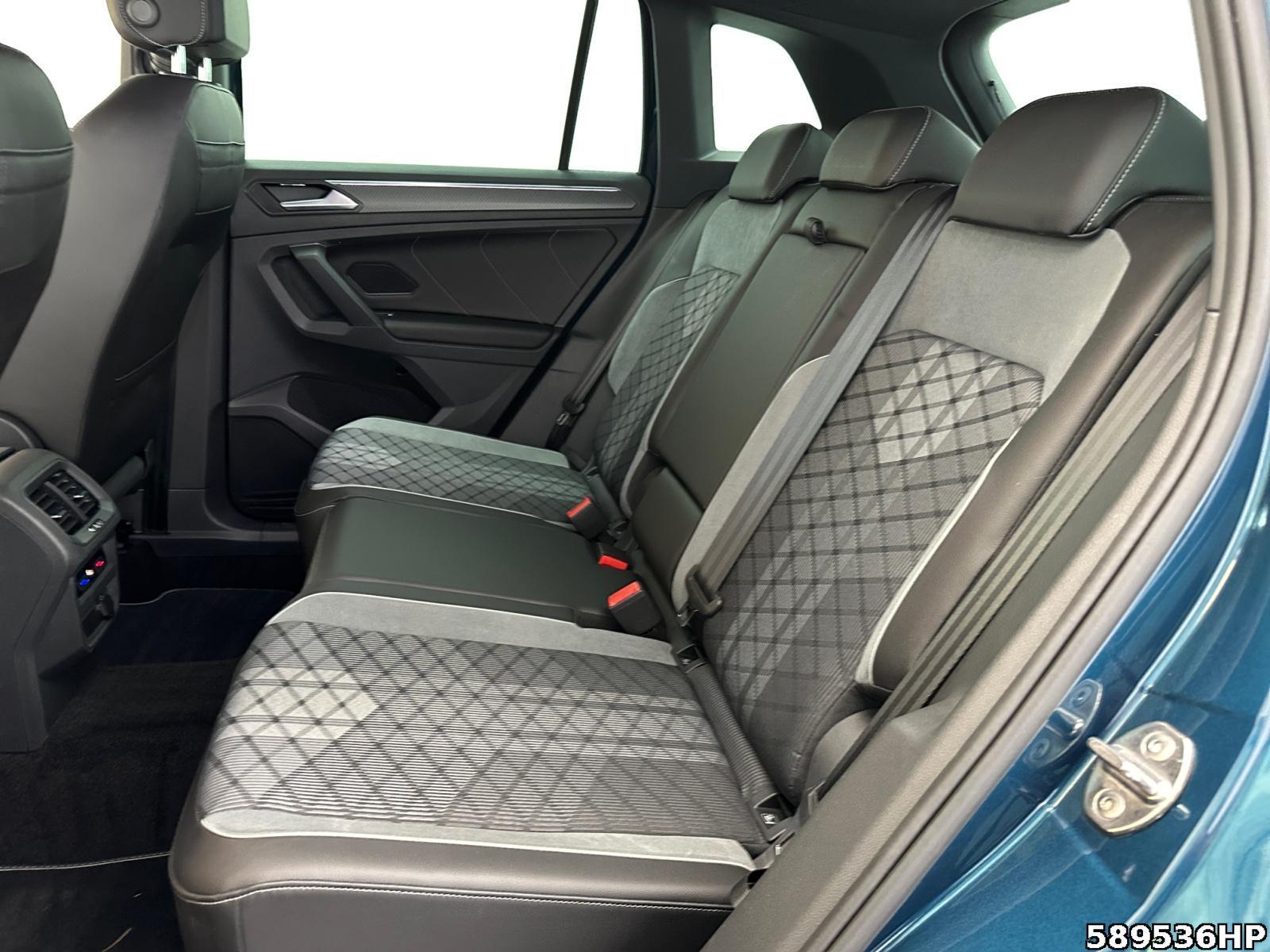 Fahrzeugabbildung Volkswagen Tiguan ACC R-Line AHK Carplay