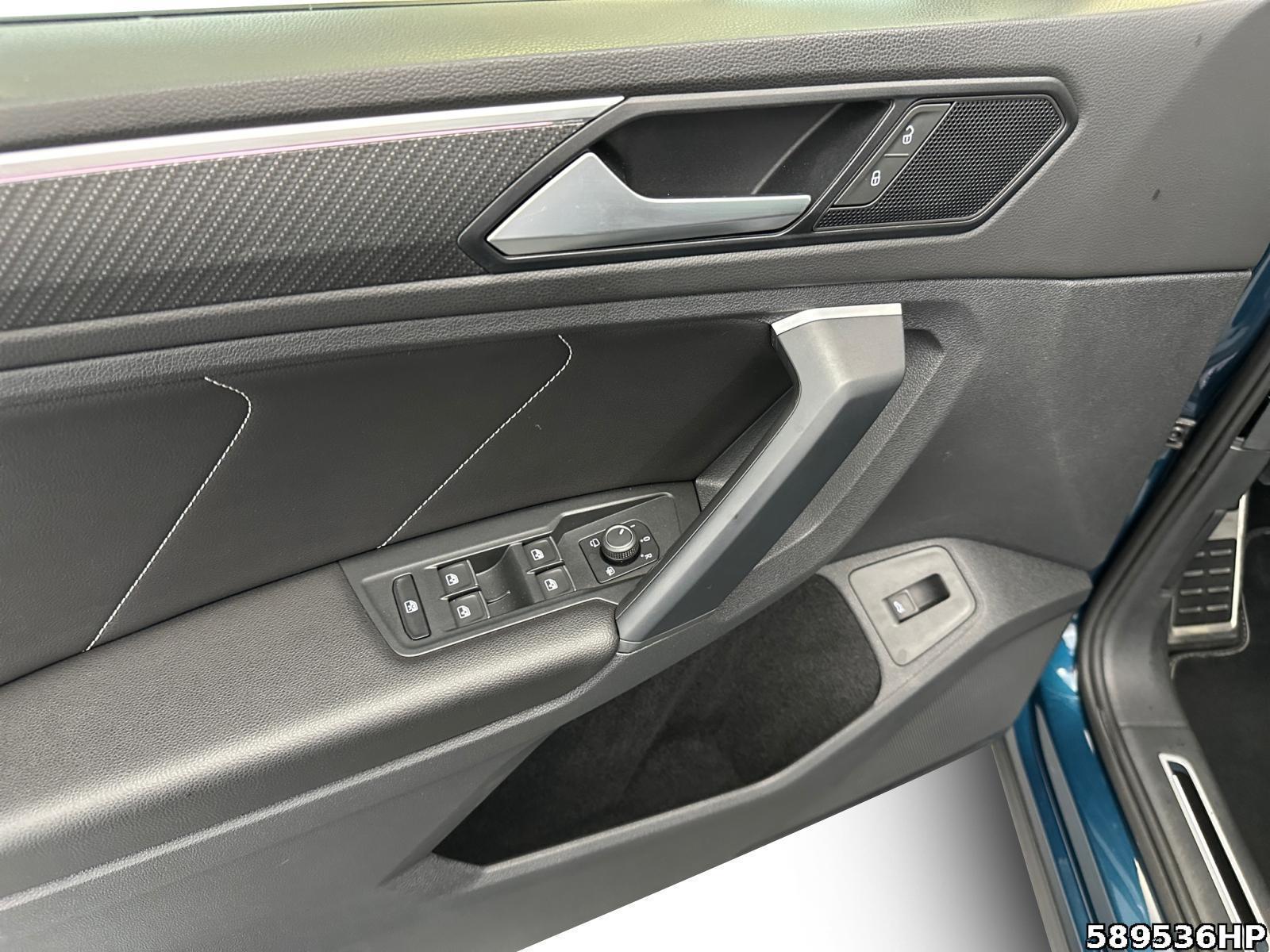 Fahrzeugabbildung Volkswagen Tiguan ACC R-Line AHK Carplay
