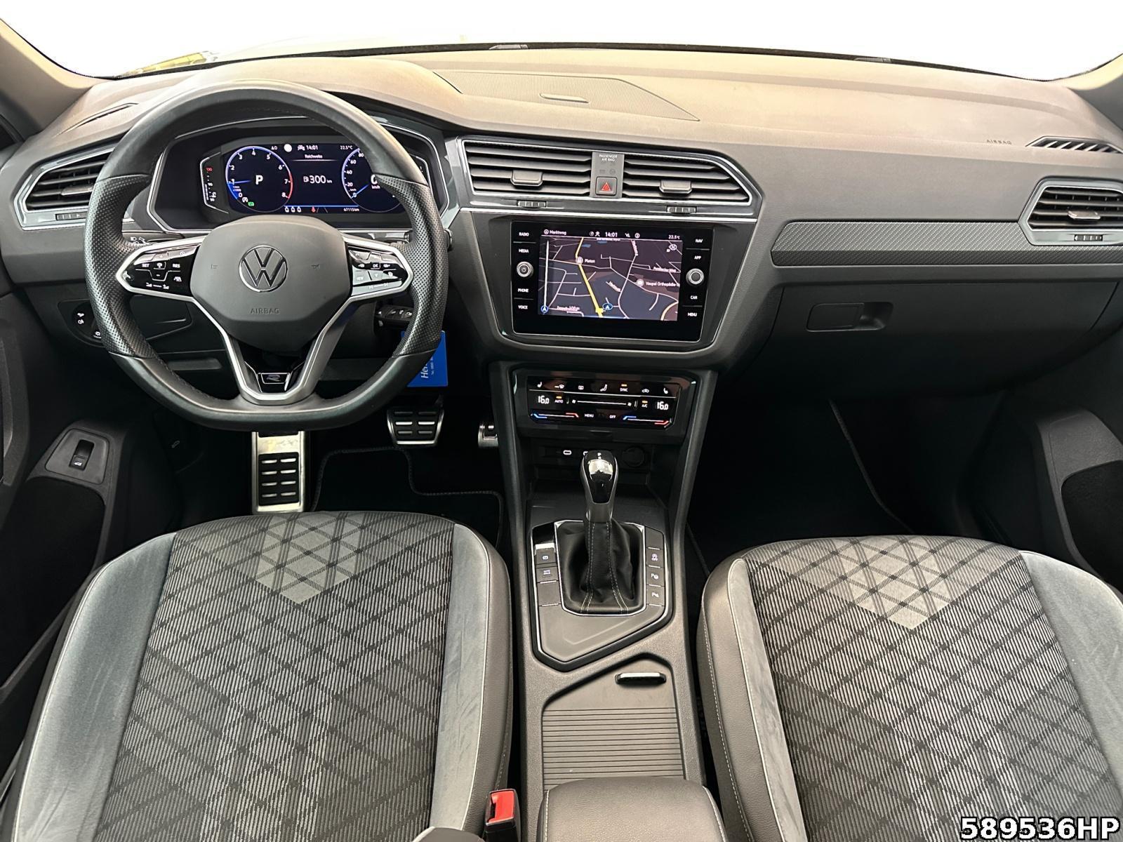 Fahrzeugabbildung Volkswagen Tiguan ACC R-Line AHK Carplay