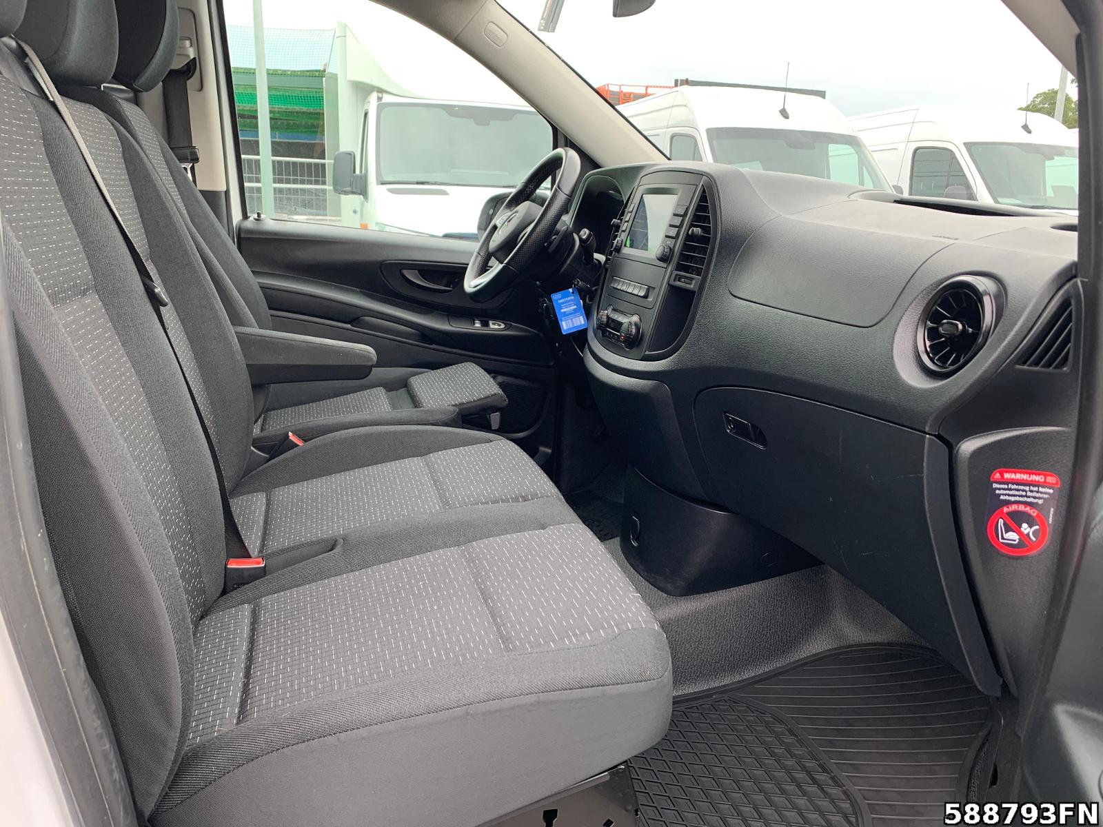 Fahrzeugabbildung Mercedes-Benz Vito 116 L 4x4 *LED*2 x SCHIEBETÜR*AHK*DISTRONIC