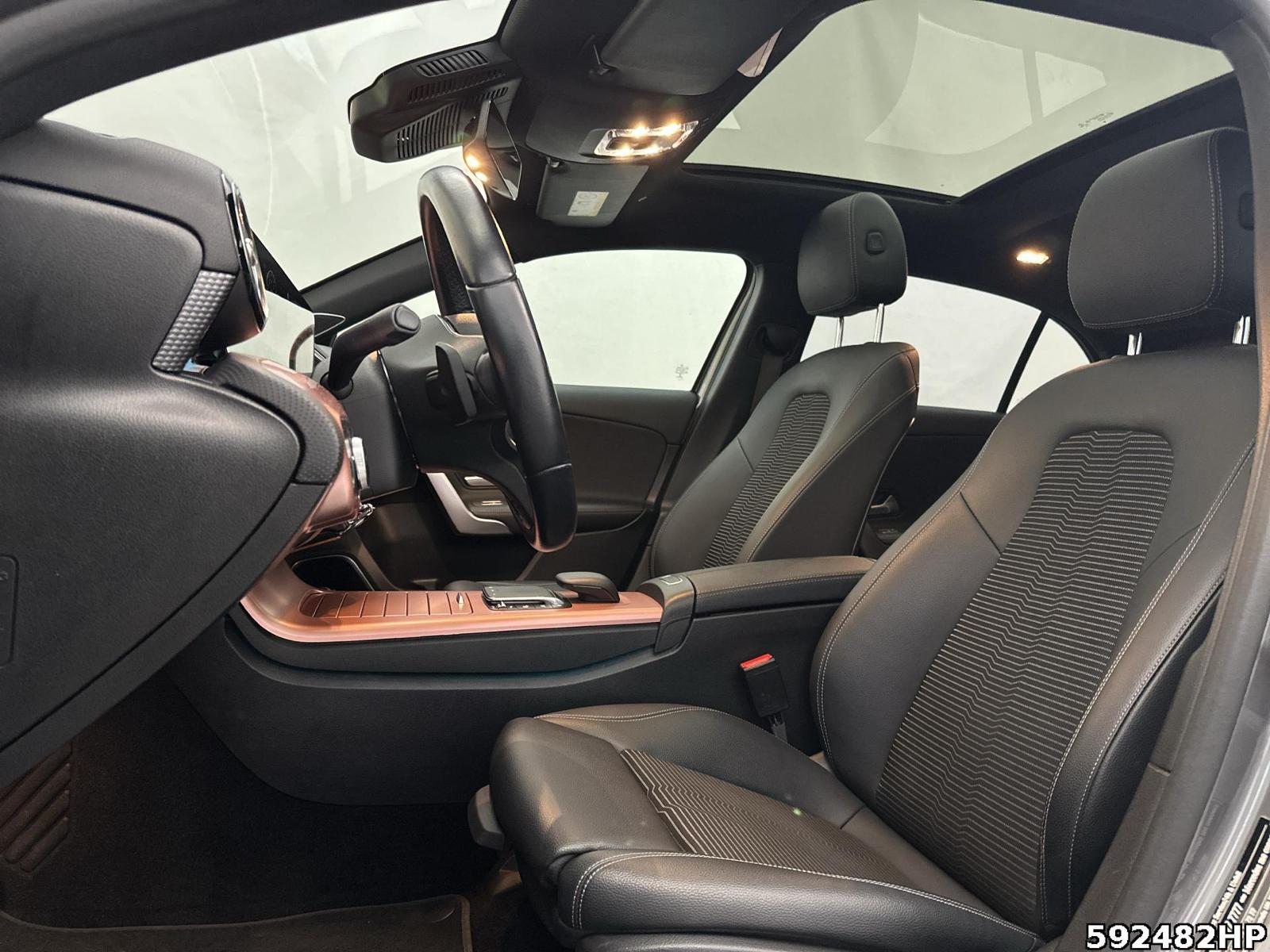 Fahrzeugabbildung Mercedes-Benz A 250 Progressive MULTIBEAM 360° DISTRONIC