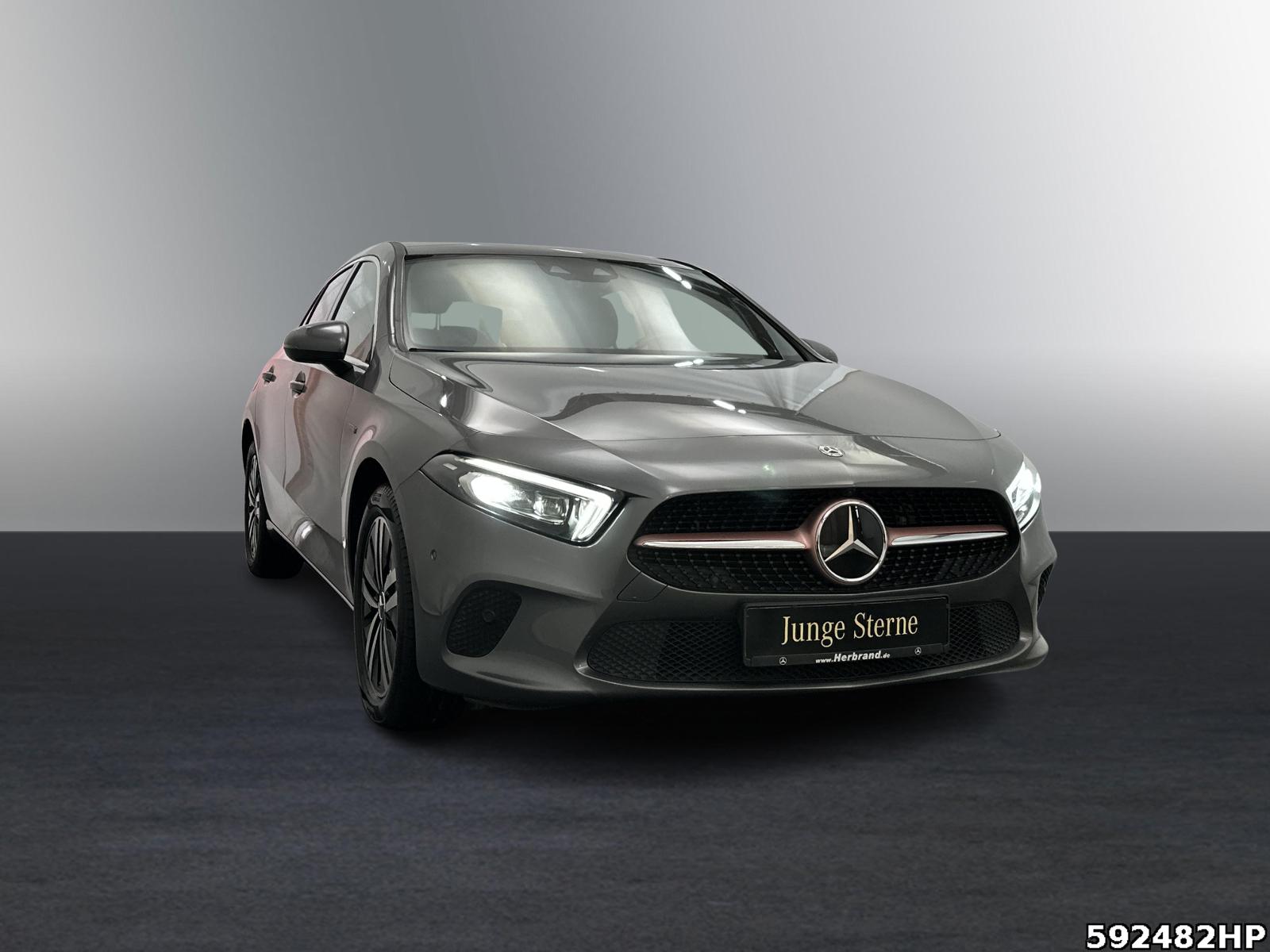 Fahrzeugabbildung Mercedes-Benz A 250 Progressive MULTIBEAM 360° DISTRONIC