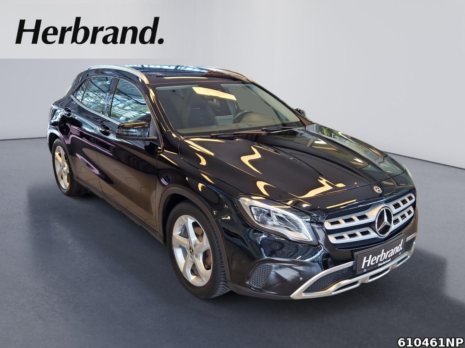 Fahrzeugabbildung Mercedes-Benz GLA 200 Urban Panorama Kamera LED Navi