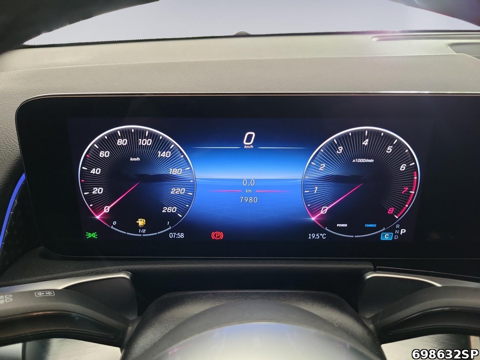 Fahrzeugabbildung Mercedes-Benz GLB 200 Progressive LED DISTRONIC KAMERA KEYLESS