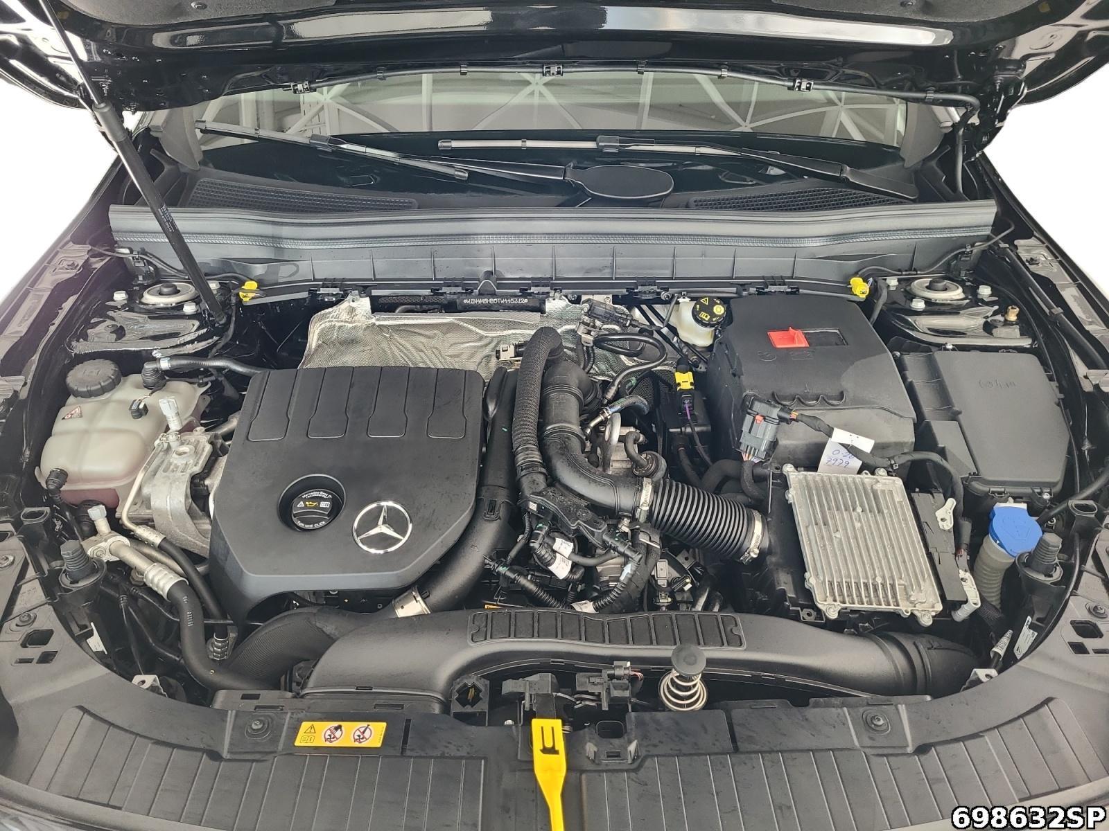 Fahrzeugabbildung Mercedes-Benz GLB 200 Progressive LED DISTRONIC KAMERA KEYLESS