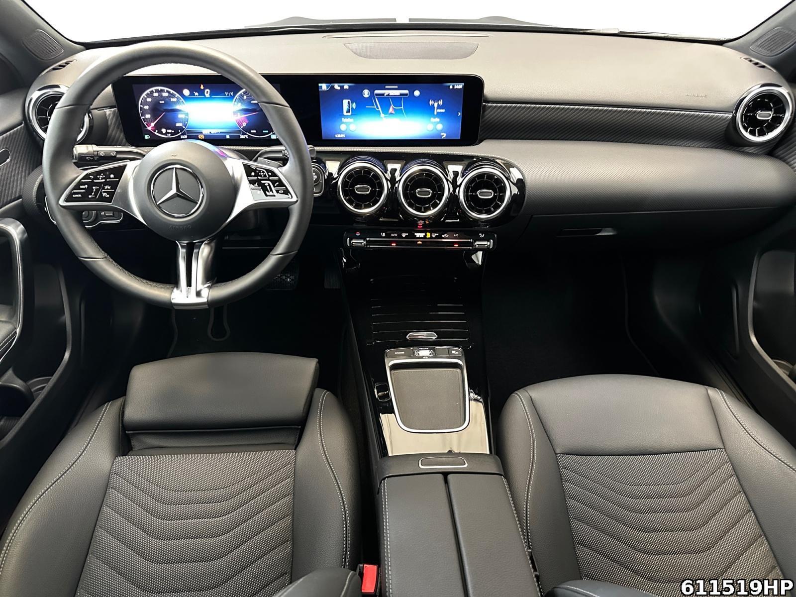 Fahrzeugabbildung Mercedes-Benz A 180 Progressive AHK Lenkradhzg Kamera Sitzhzg