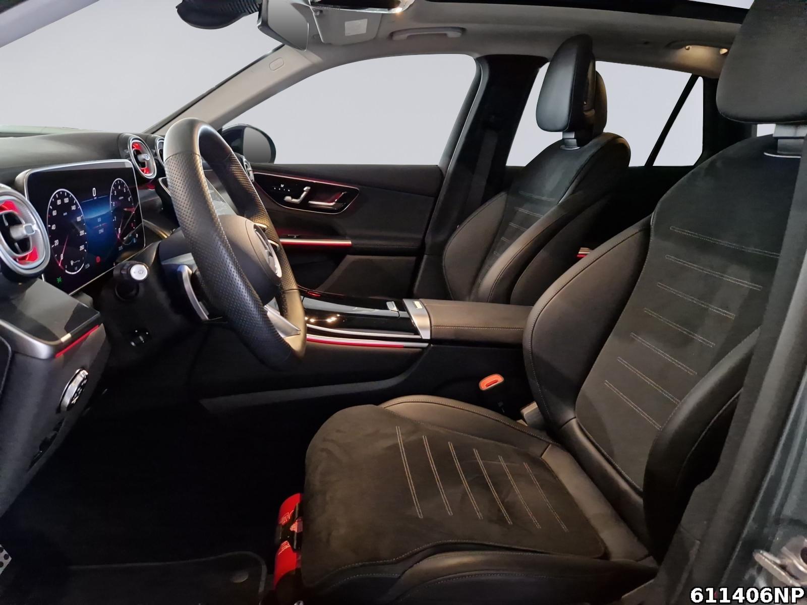 Fahrzeugabbildung Mercedes-Benz GLC 300 4M AMG Airmatic AHK Digital-Light Pano