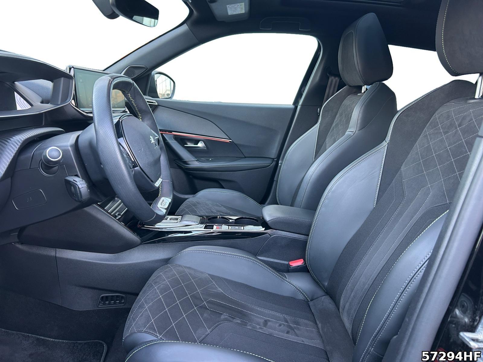 Fahrzeugabbildung Peugeot 2008 GT