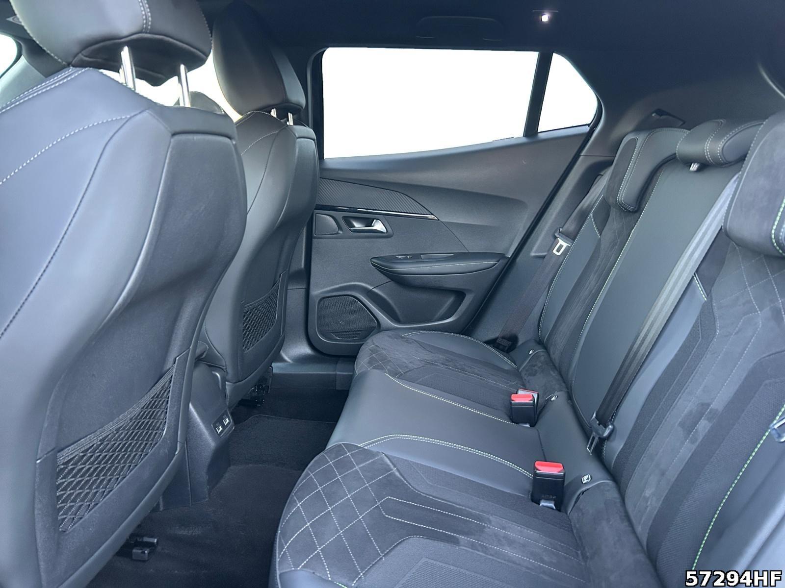 Fahrzeugabbildung Peugeot 2008 GT