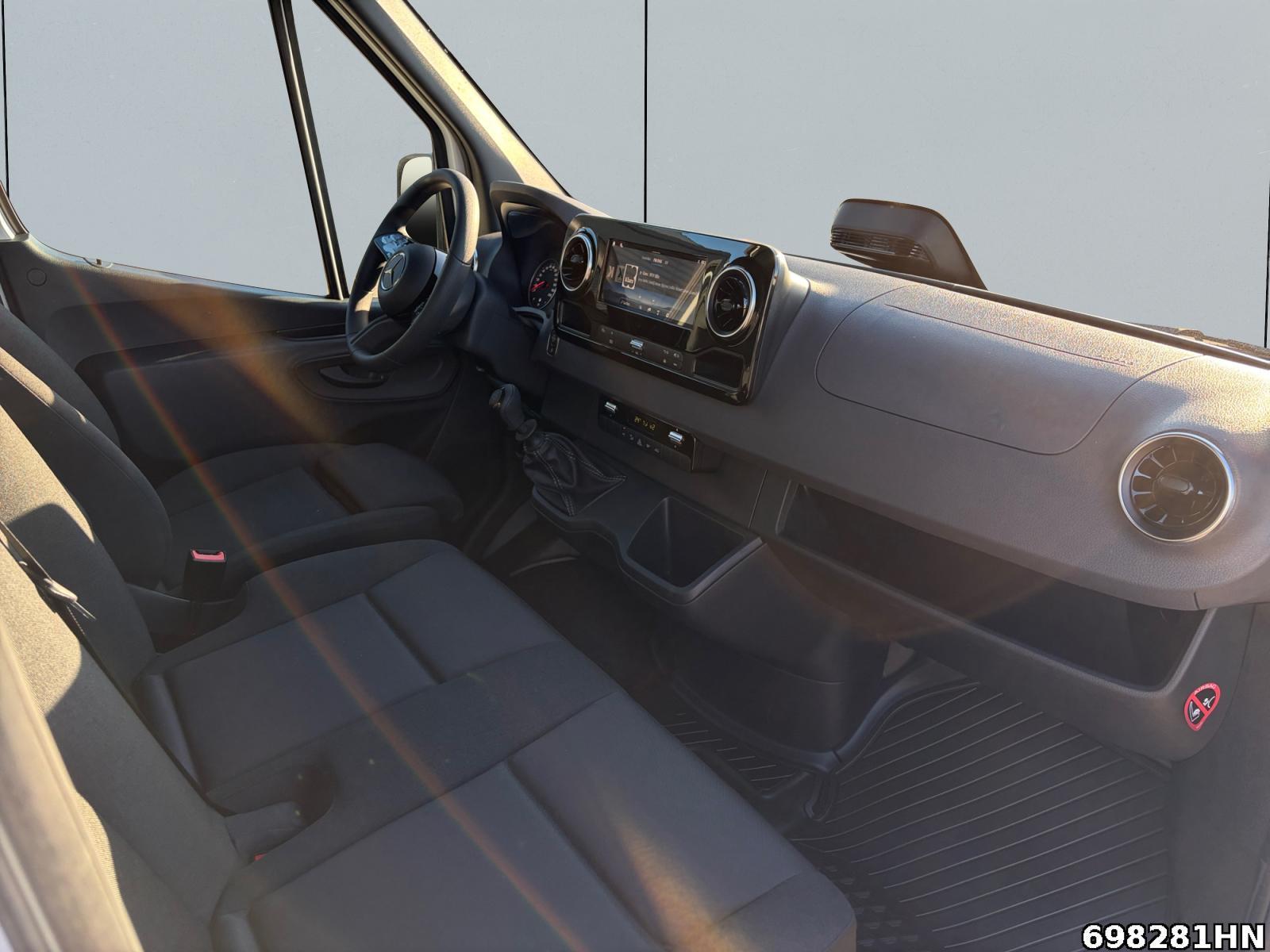 Fahrzeugabbildung Mercedes-Benz Sprinter 311 CDI *MBUX*DAB*KLIMA*RFK*HOLZB