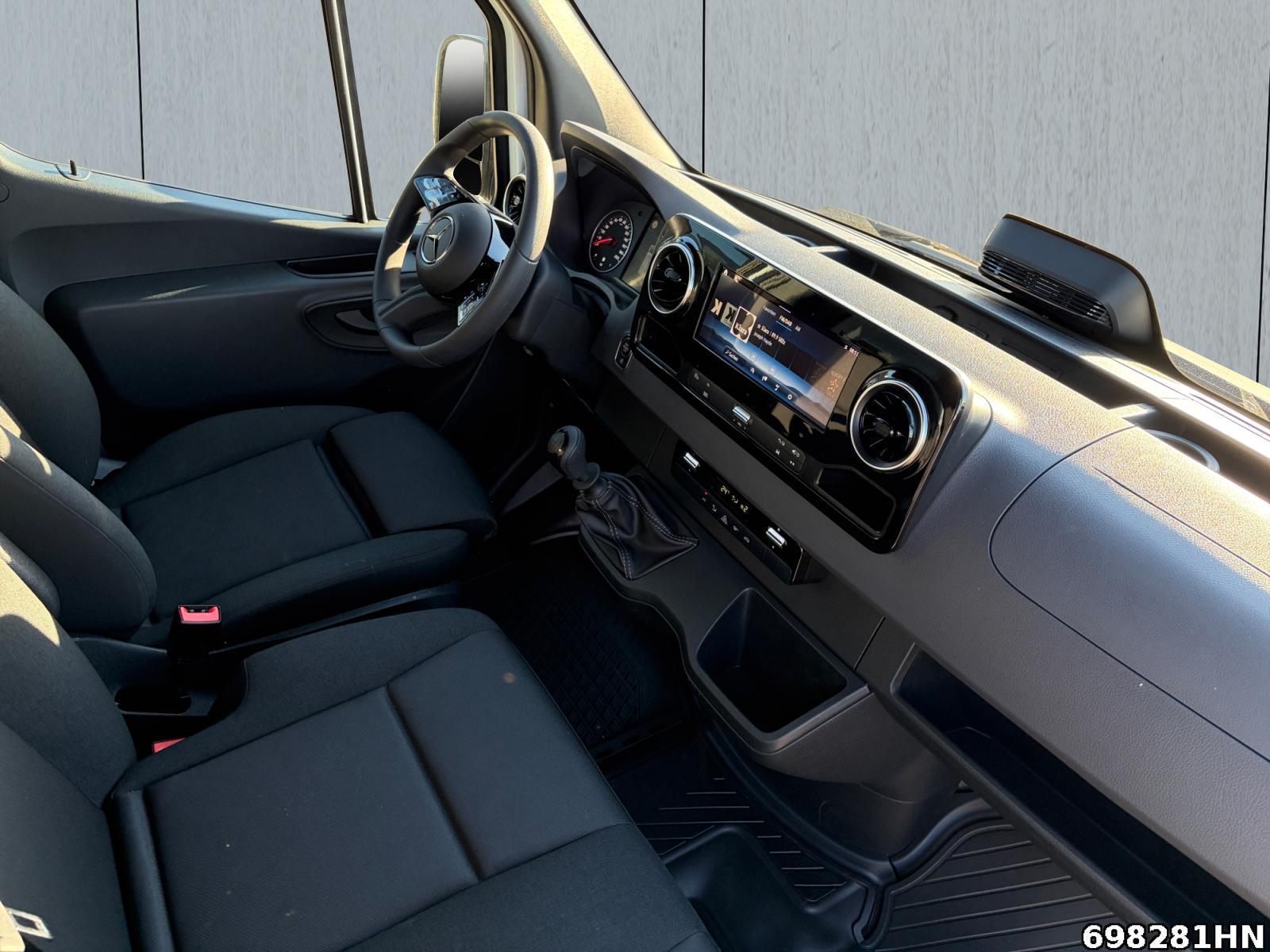 Fahrzeugabbildung Mercedes-Benz Sprinter 311 CDI *MBUX*DAB*KLIMA*RFK*HOLZB